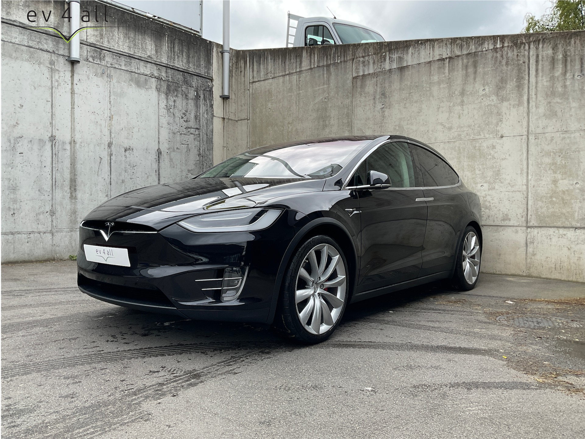 TESLA Model X P90D, 4x4, smart air suspension, panoramic roof, falcon wings, AP3, free premium connectivity, CCS-upgrade, 22