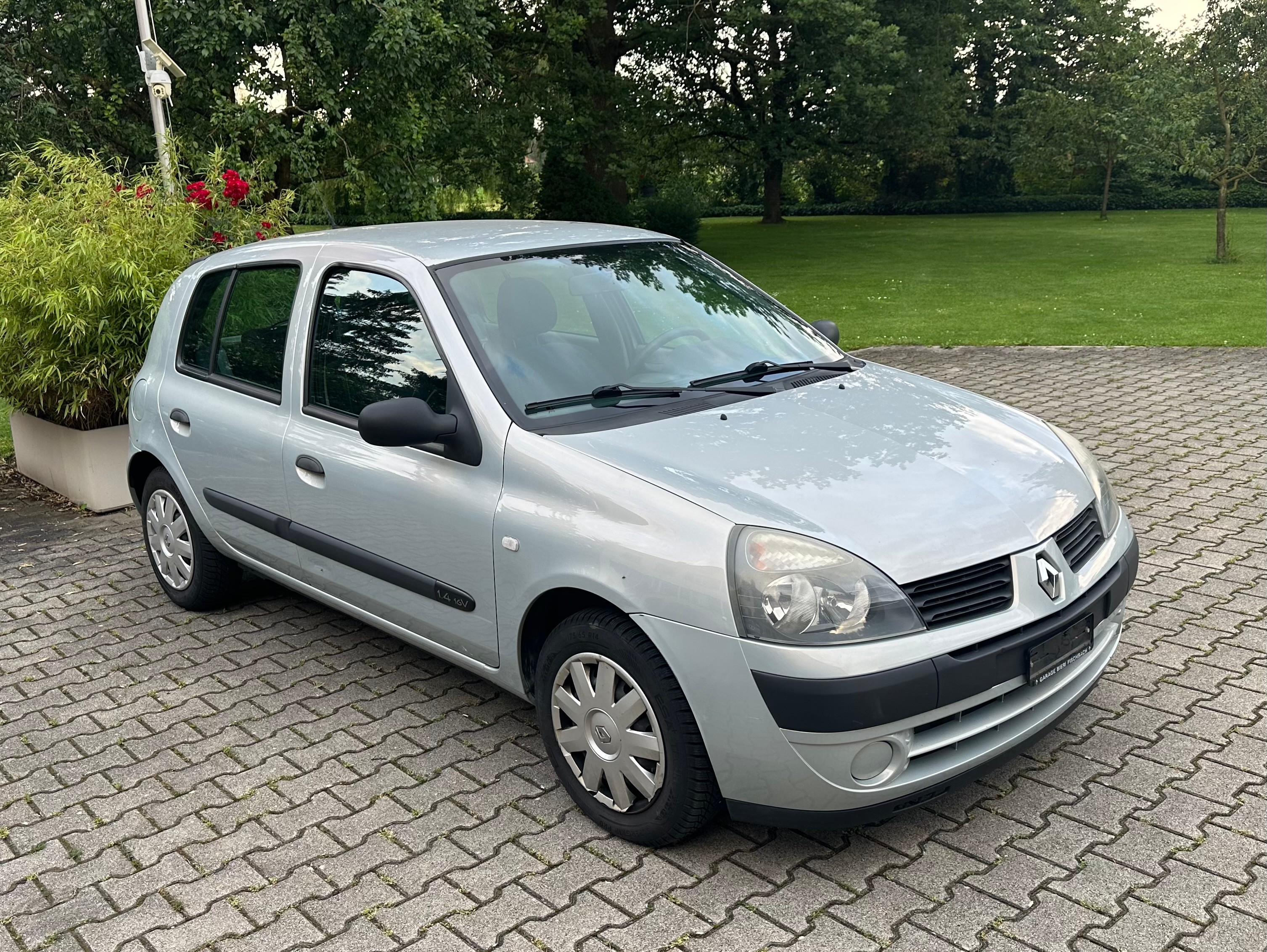 RENAULT Clio 1.4 16V Expression Confort