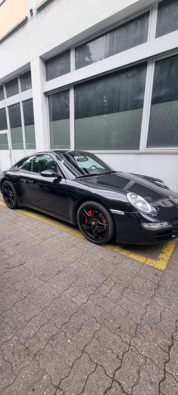 PORSCHE 911 Carrera 4S