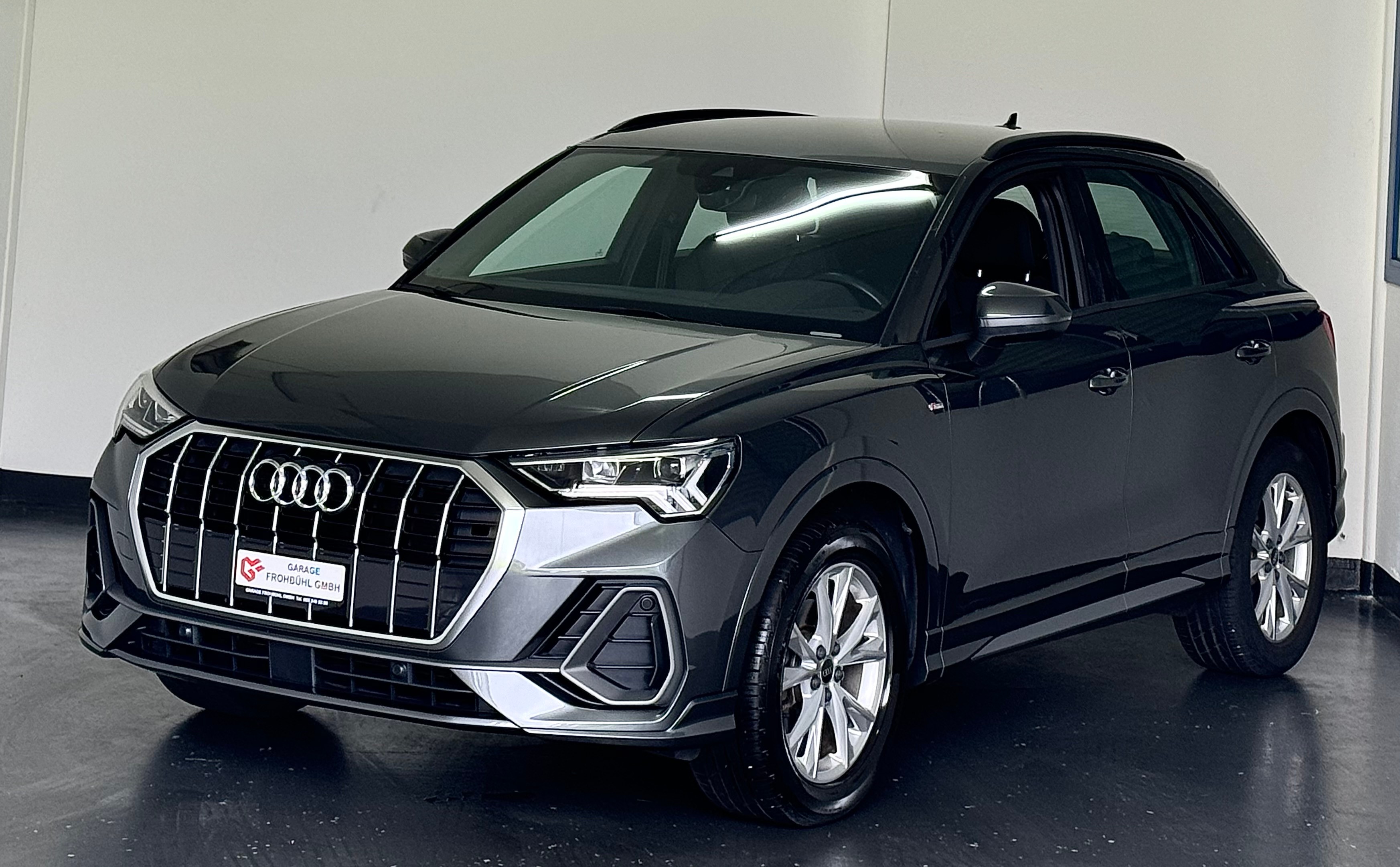 AUDI Q3 35 TFSI S line S-tronic