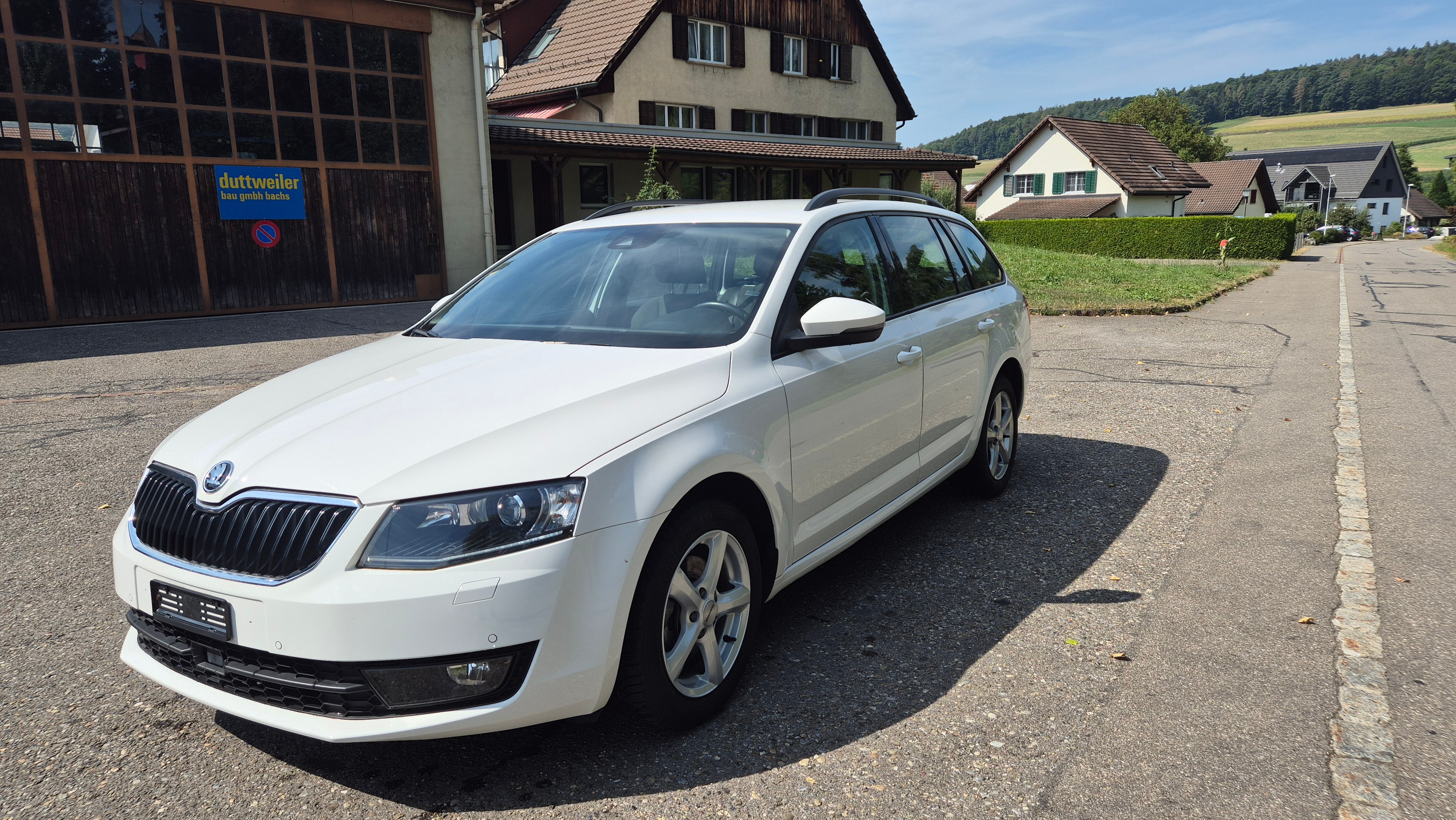 SKODA Octavia Combi 2.0 TDI Style DSG