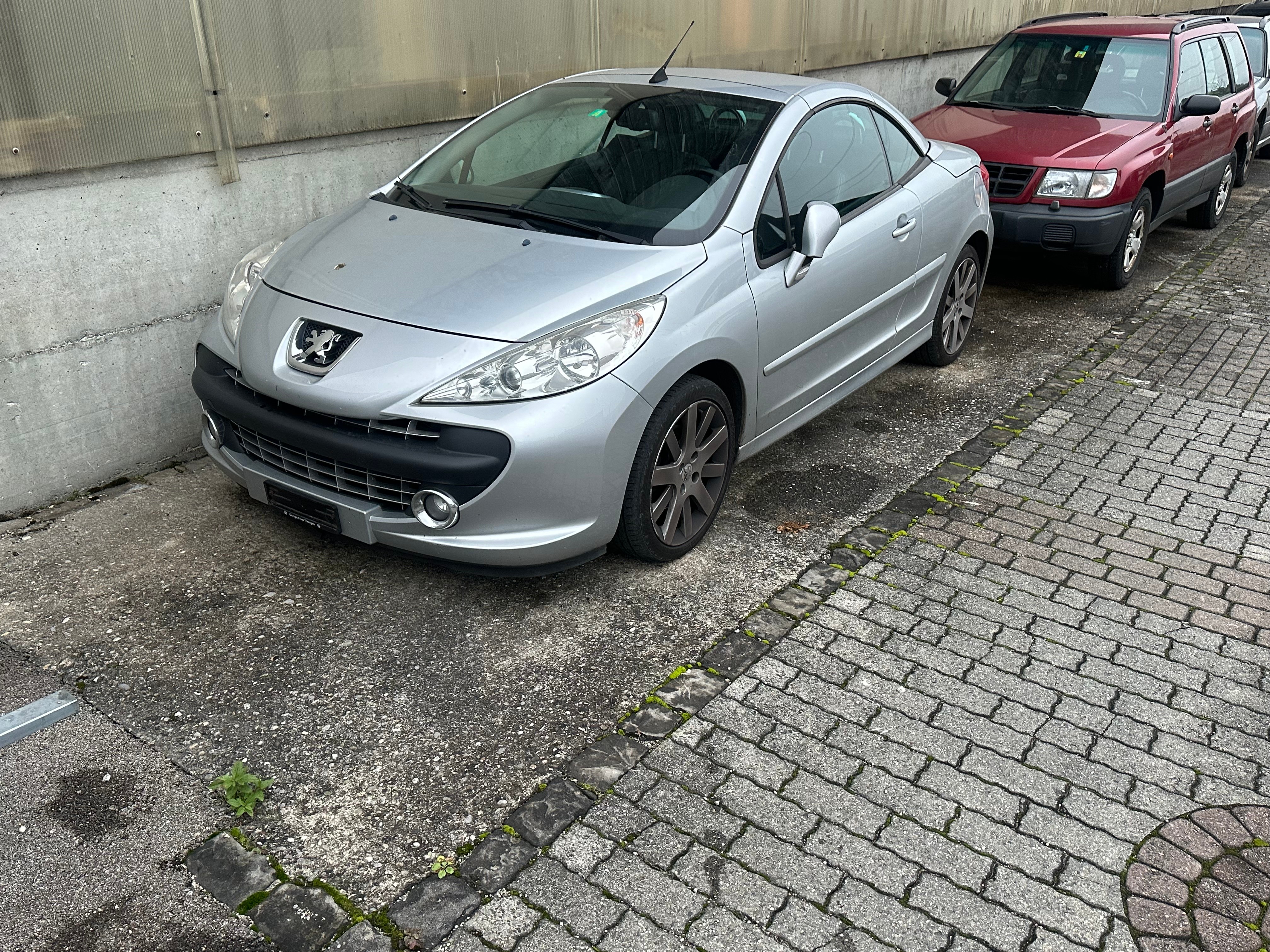 PEUGEOT 207 CC 1.6 16V Turbo Platinium Edition