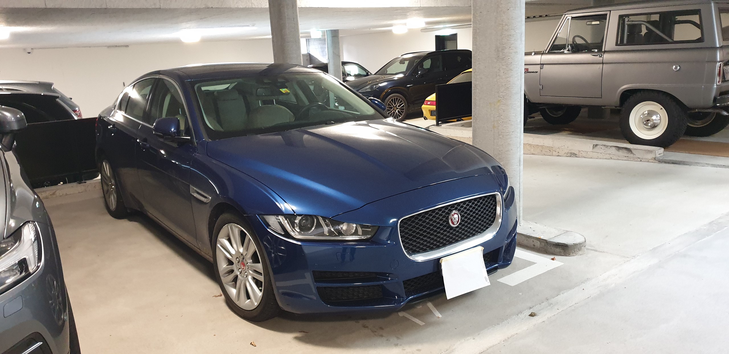 JAGUAR XE 20d Prestige Automat