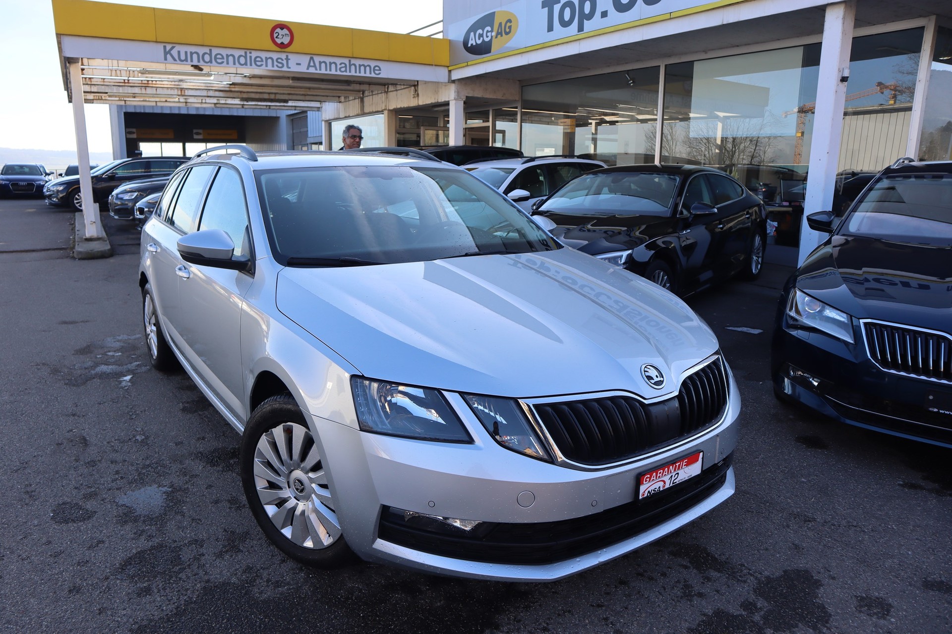 SKODA Octavia Combi 2.0 TDI Ambition 4x4 DSG ** Gr Navigation ** PS-184 ** PDC **