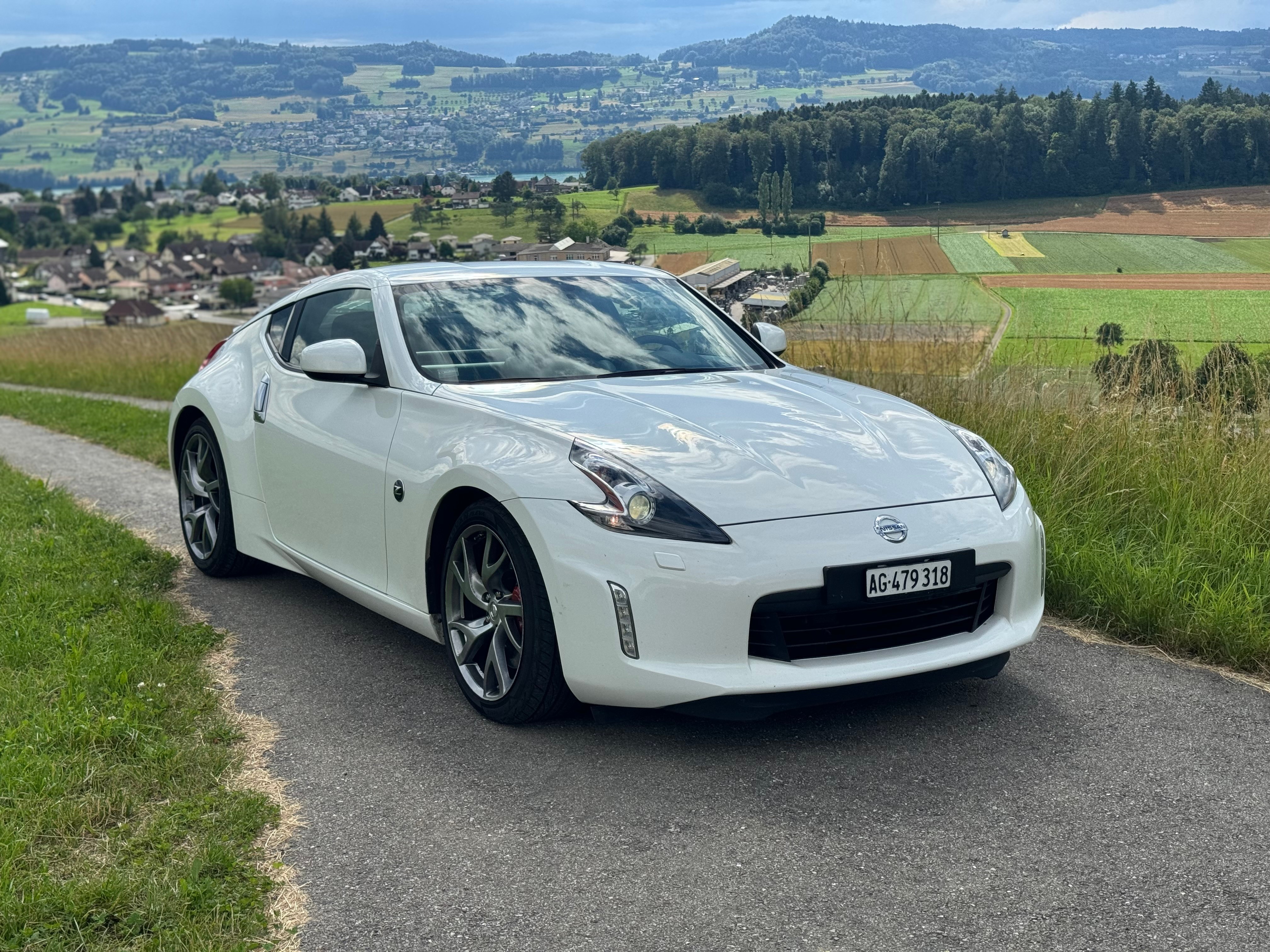 NISSAN 370 Z Pack Automatic