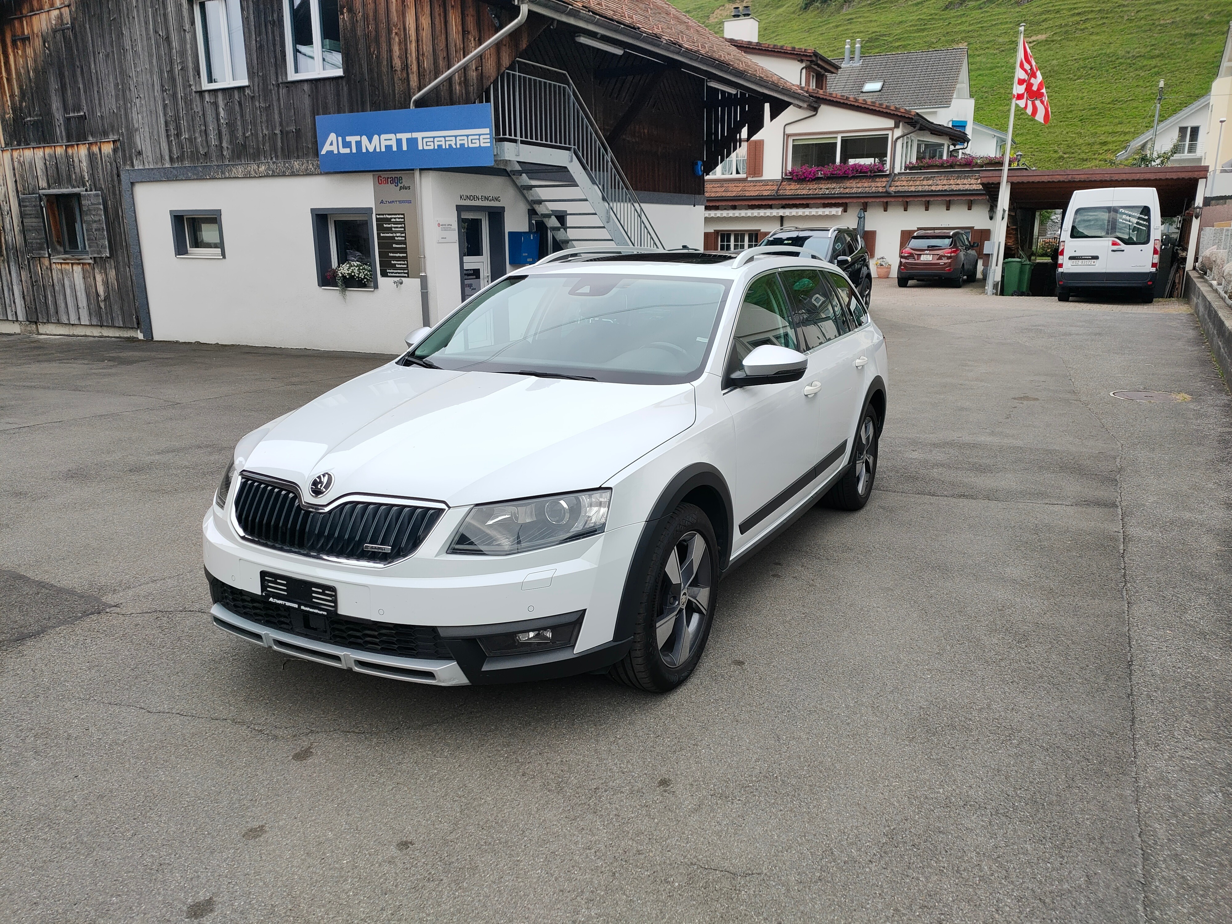 SKODA Octavia Combi 1.8 TSI Scout 4x4 DSG