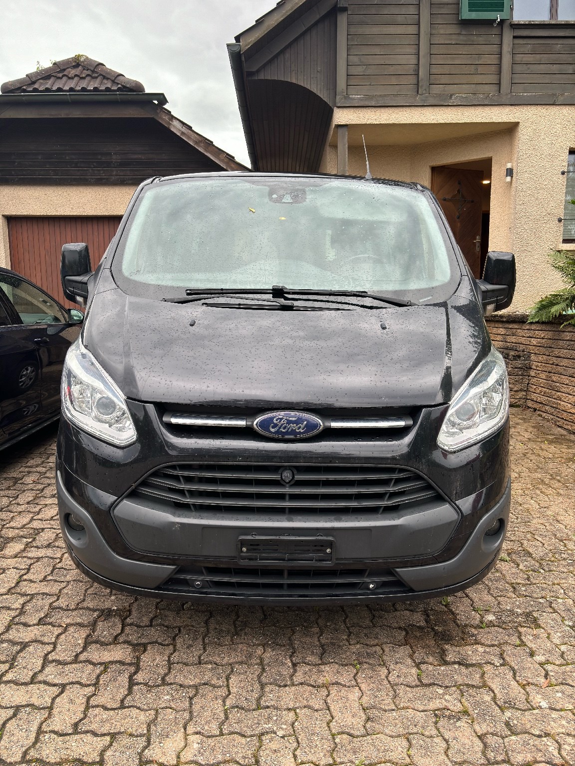 FORD Tourneo Custom 300 L1H1 Titanium