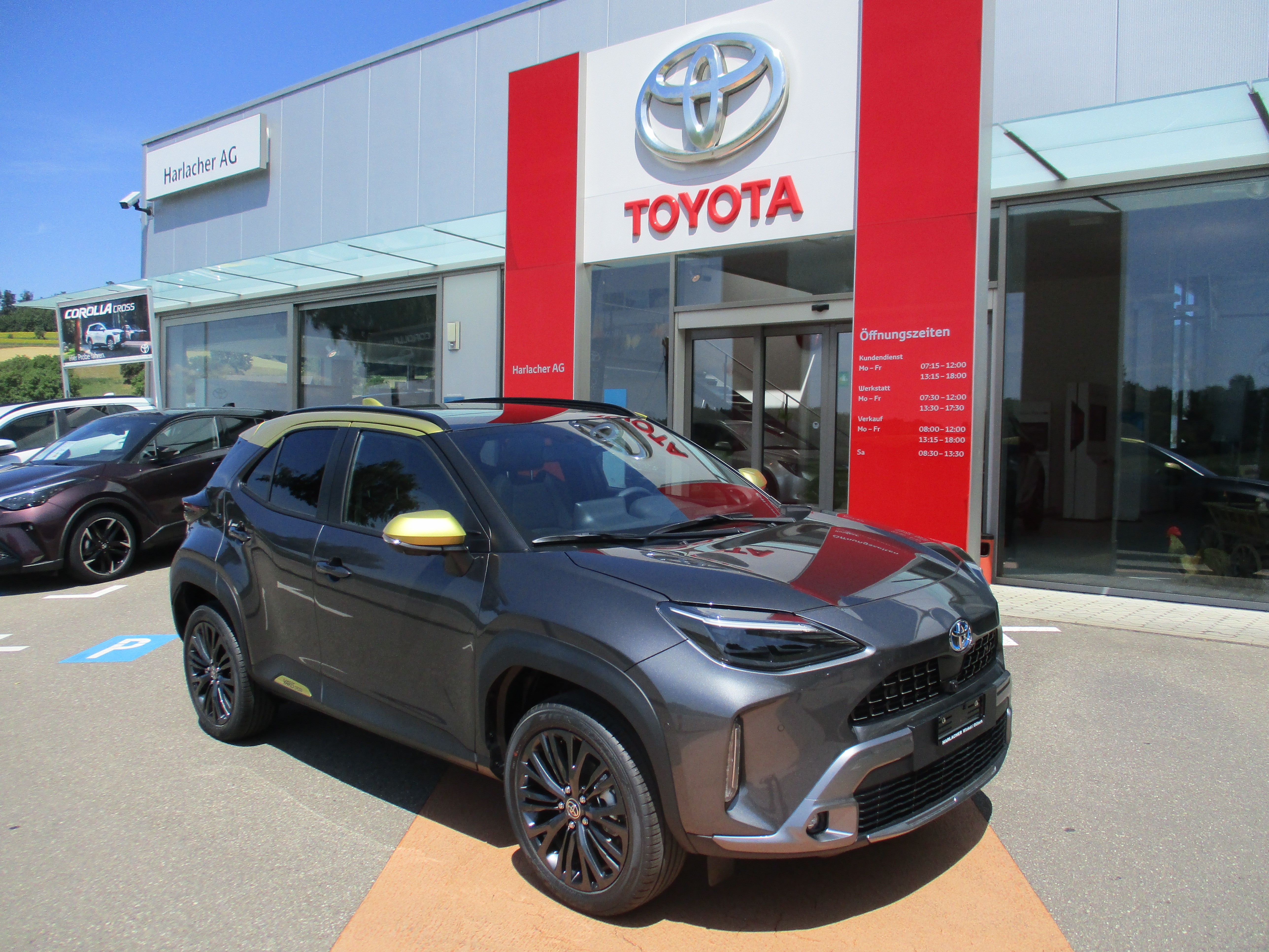 TOYOTA Yaris Cross 1.5 Adventure e-CVT AWDi