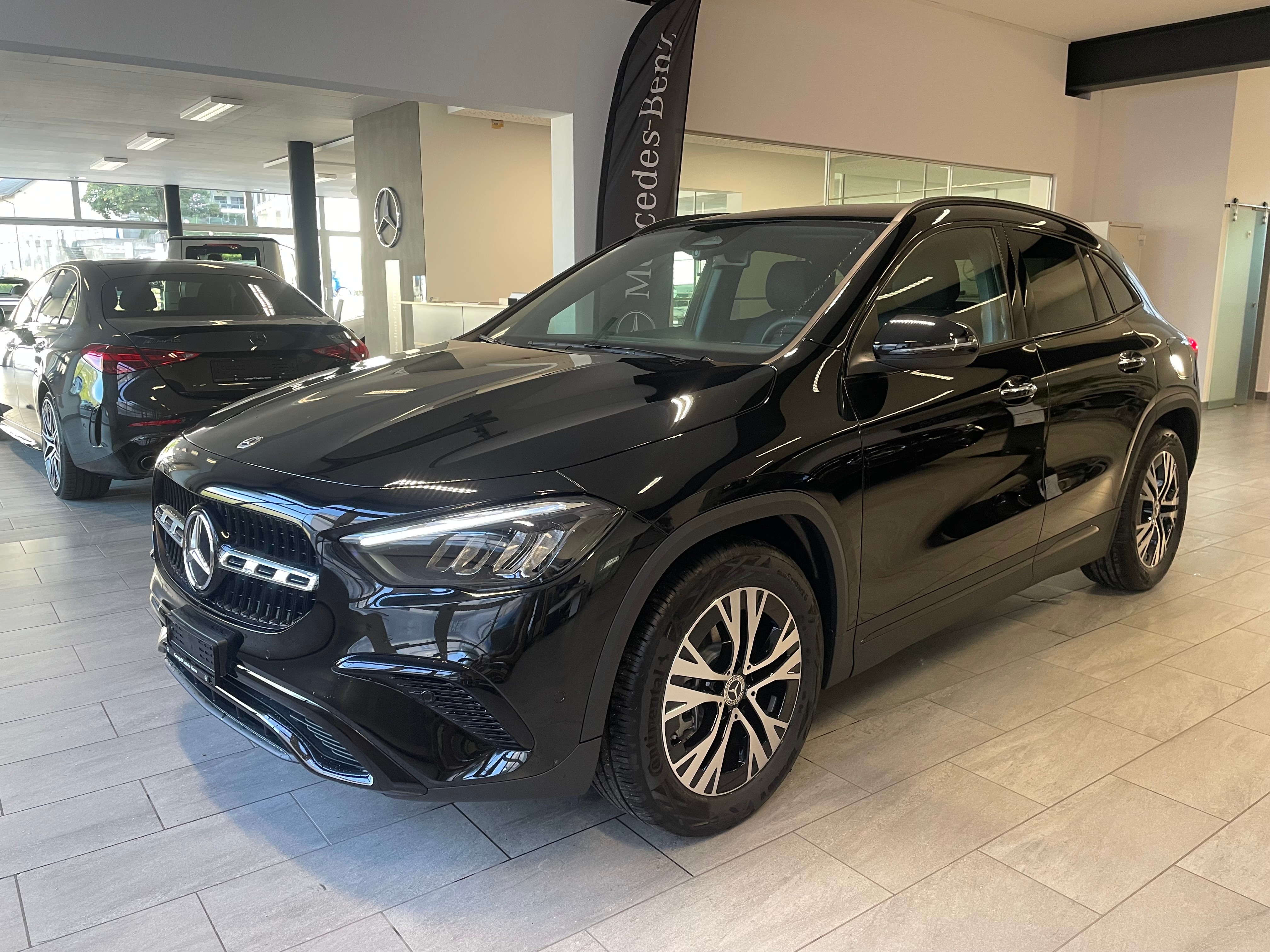 MERCEDES-BENZ GLA 220 4Matic 8G-DCT