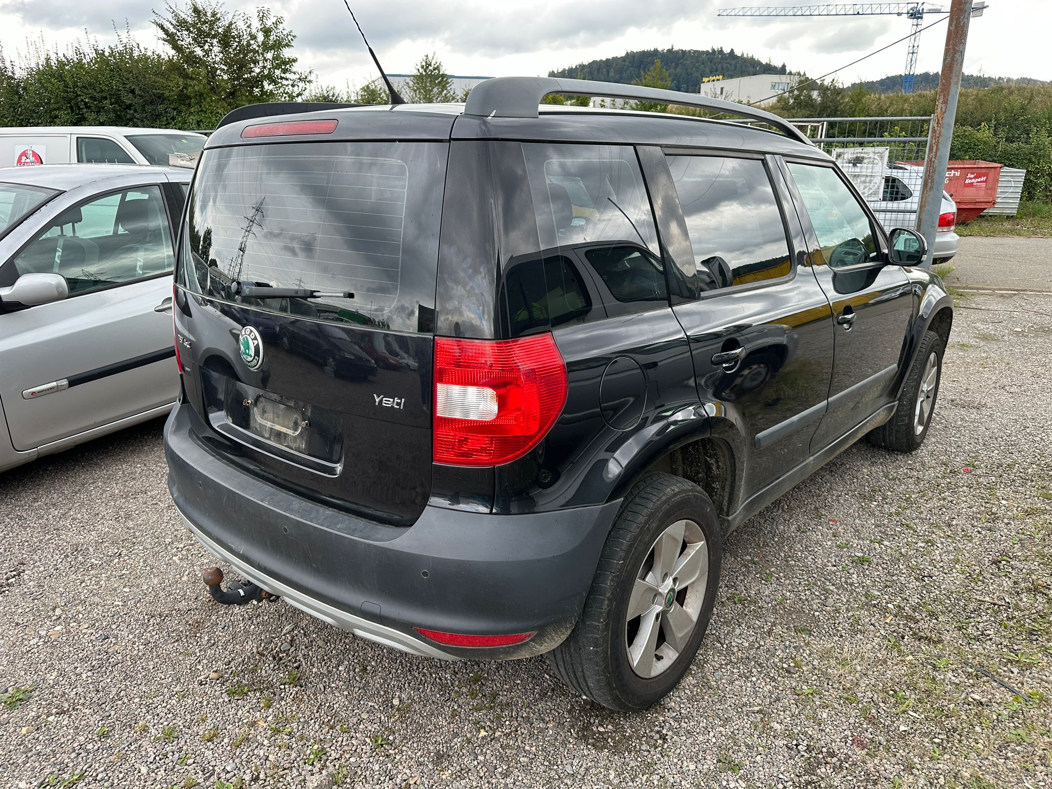 SKODA Yeti 1.8 TSI Entry 4x4