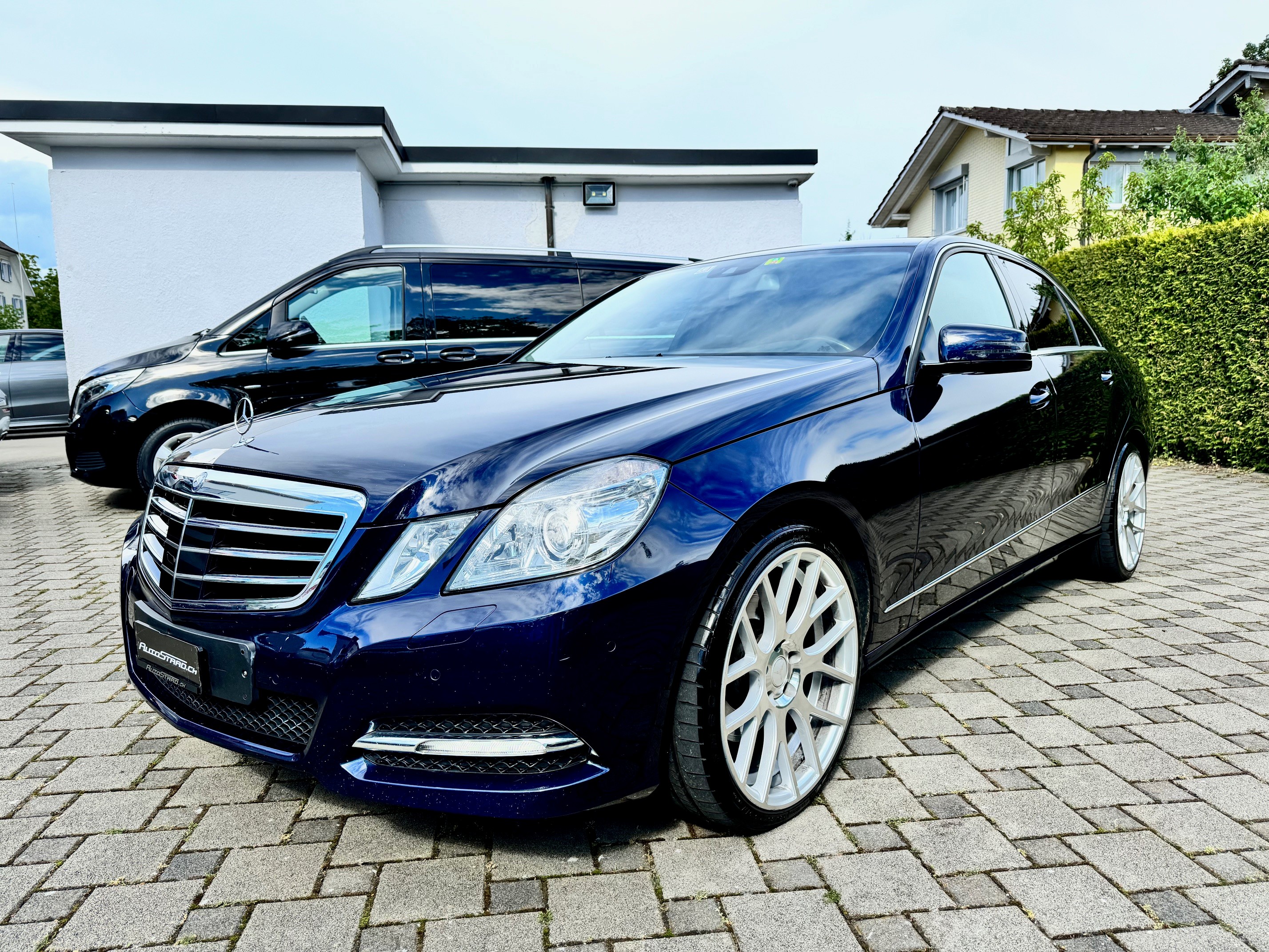 MERCEDES-BENZ E 350 CDI BlueEfficiency Avantgarde 7G-Tronic