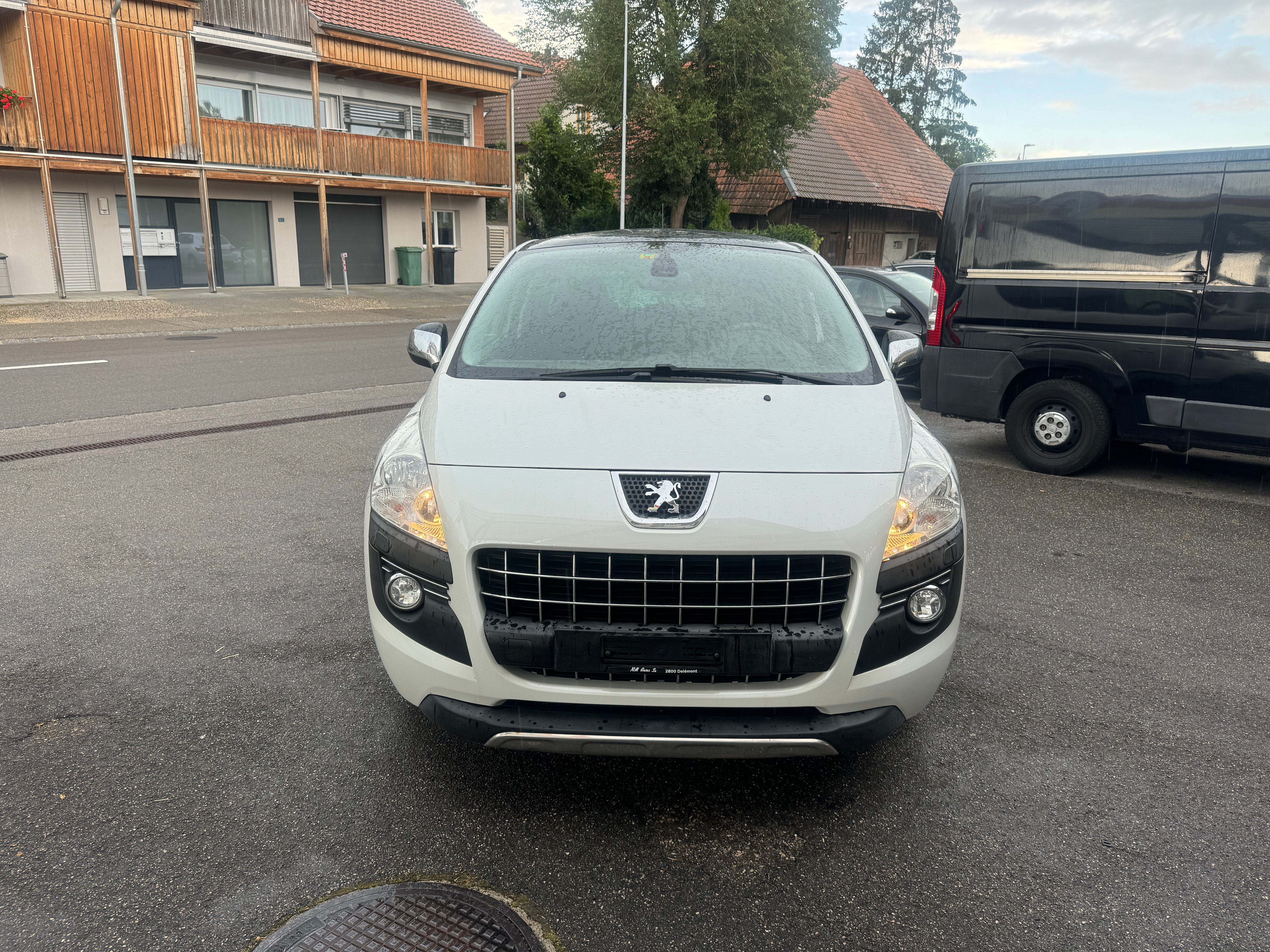 PEUGEOT 3008 1.6 16V T Allure