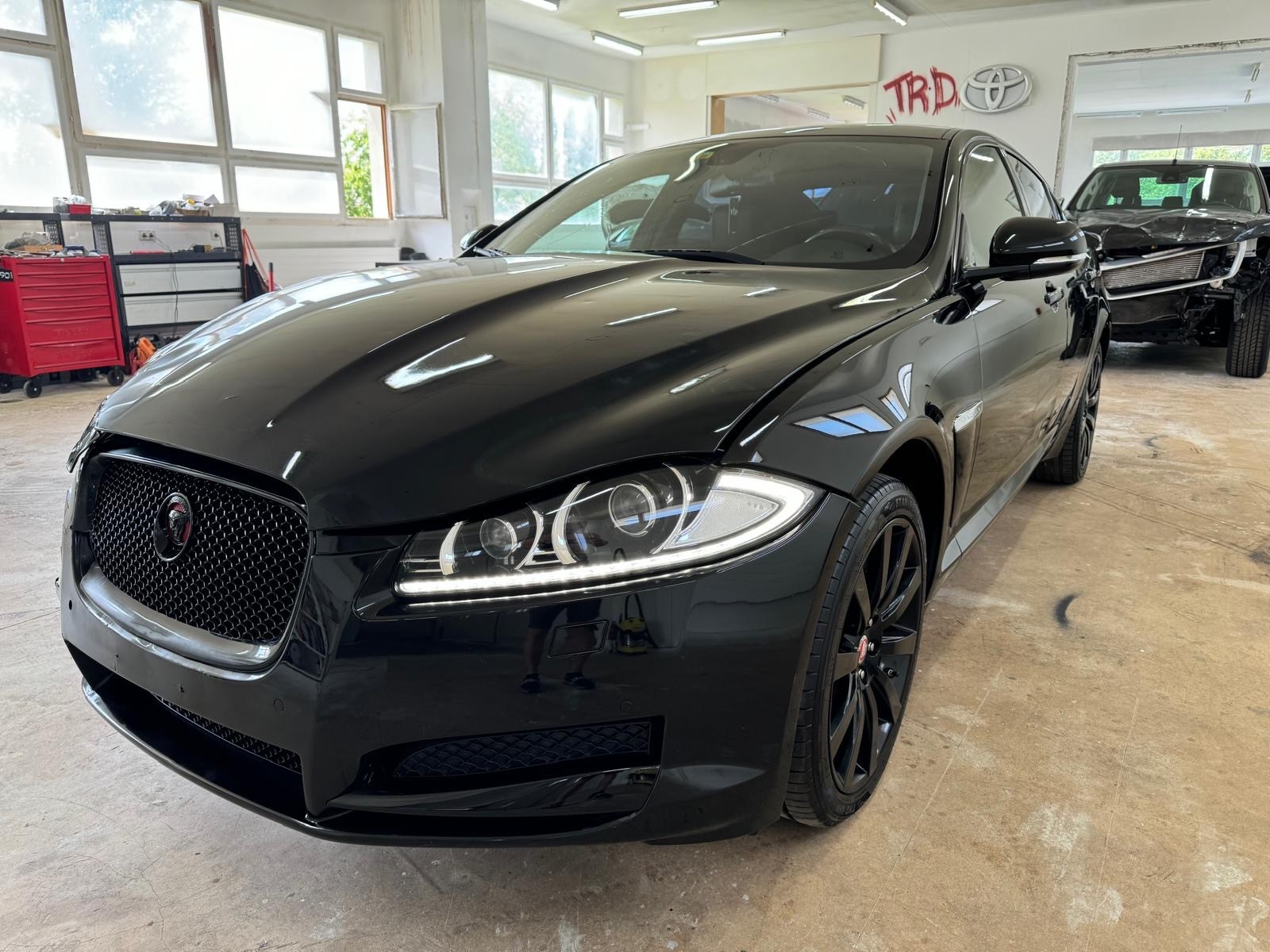 JAGUAR XF 2.2d Luxury