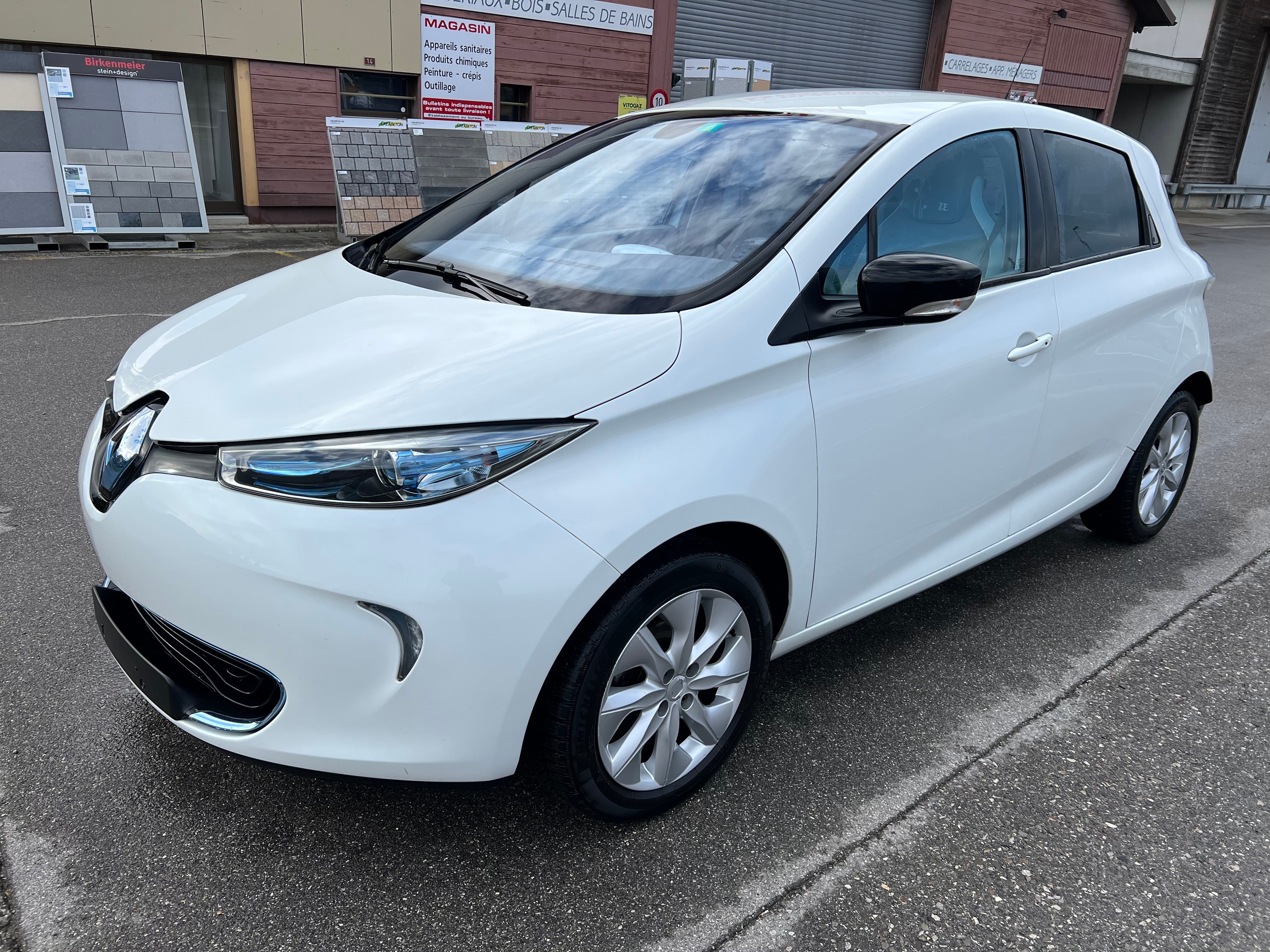 RENAULT Zoe Zen Q210 (Batterie inclus ) Autonomie 120km