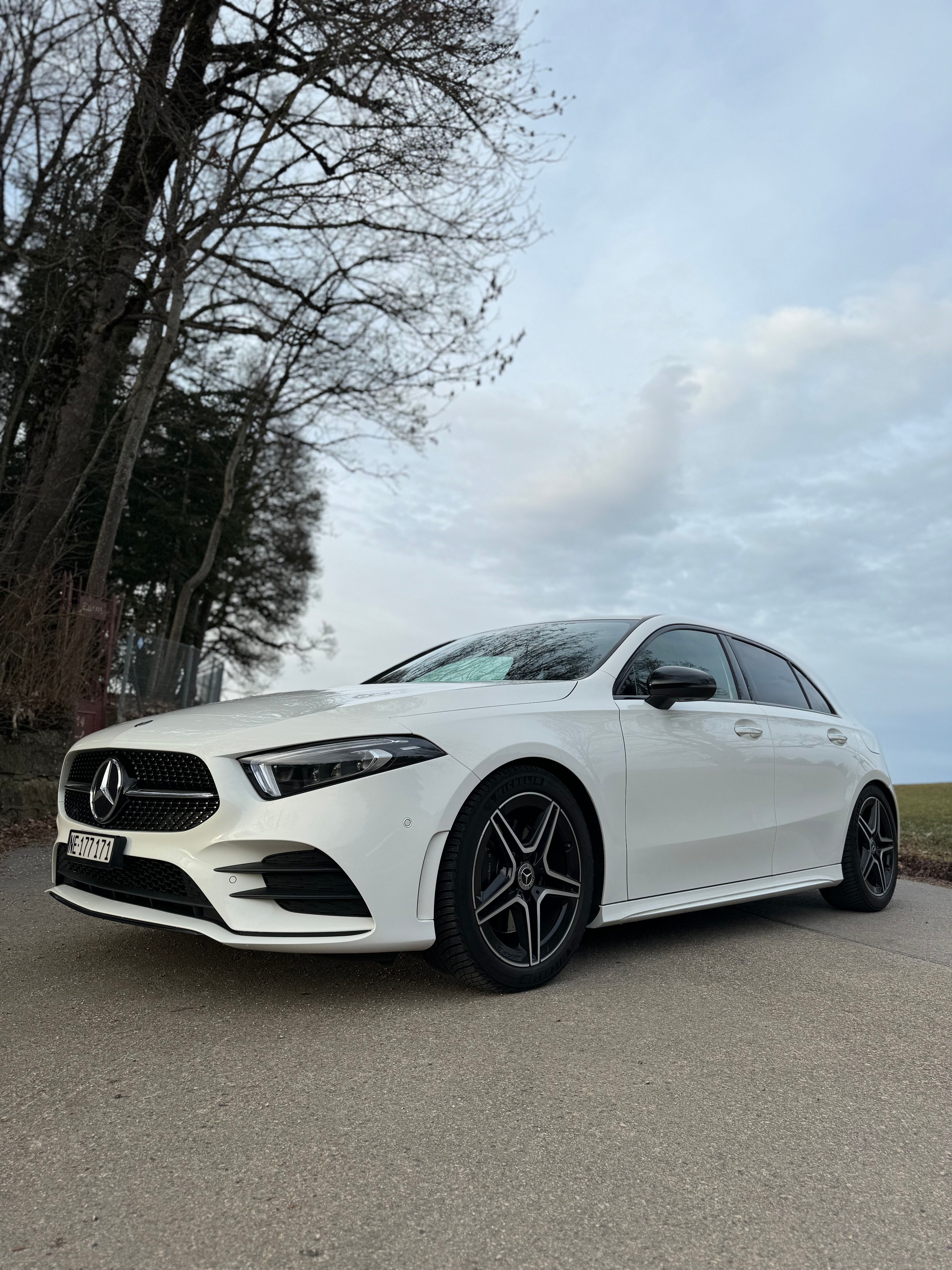 MERCEDES-BENZ A 220 AMG Line 7G-DCT