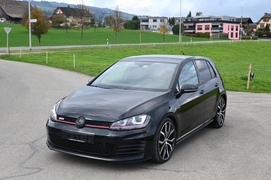 VW Golf 2.0 TSI GTI DSG