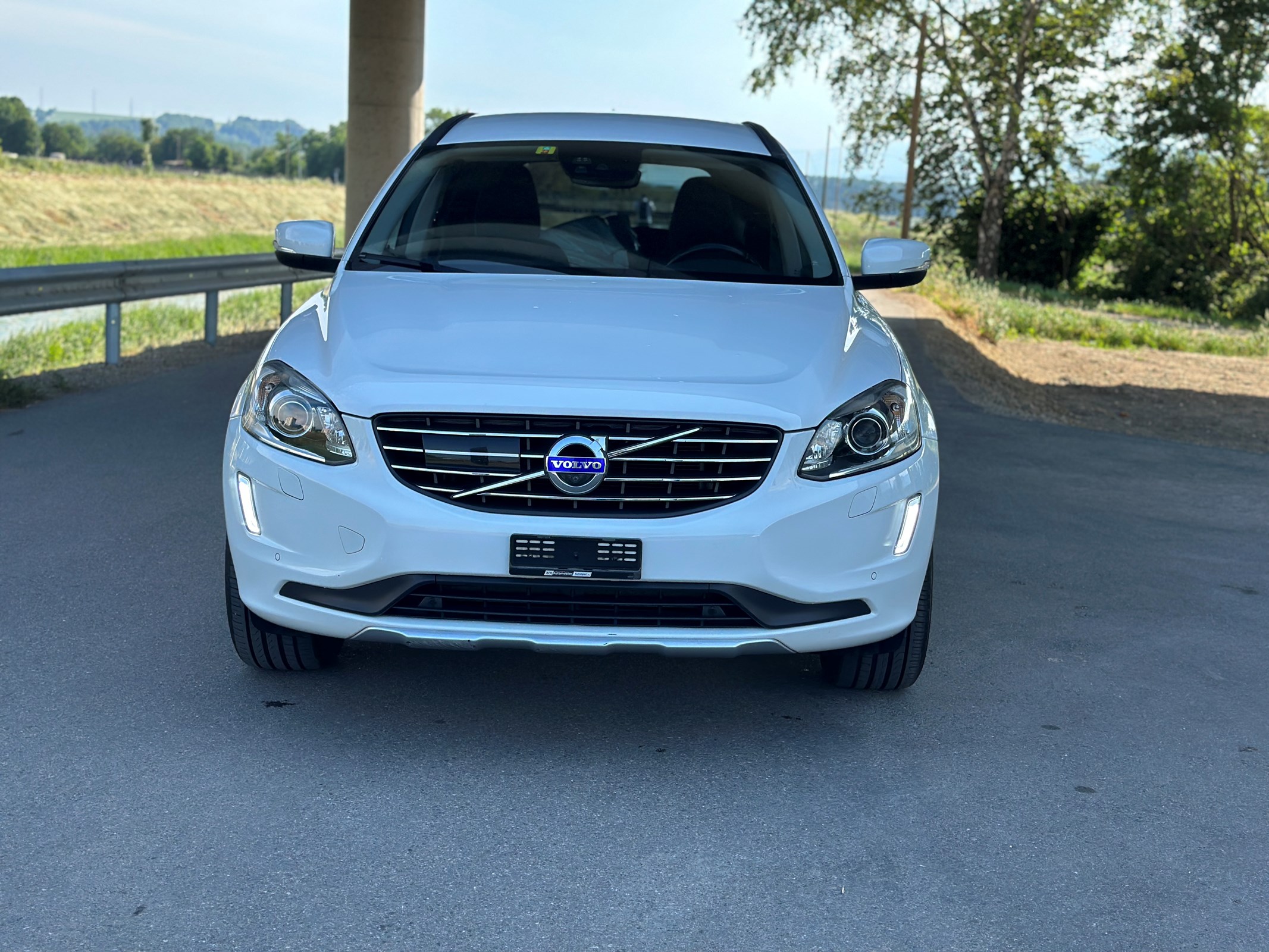 VOLVO XC60 D5 AWD Momentum Geartronic