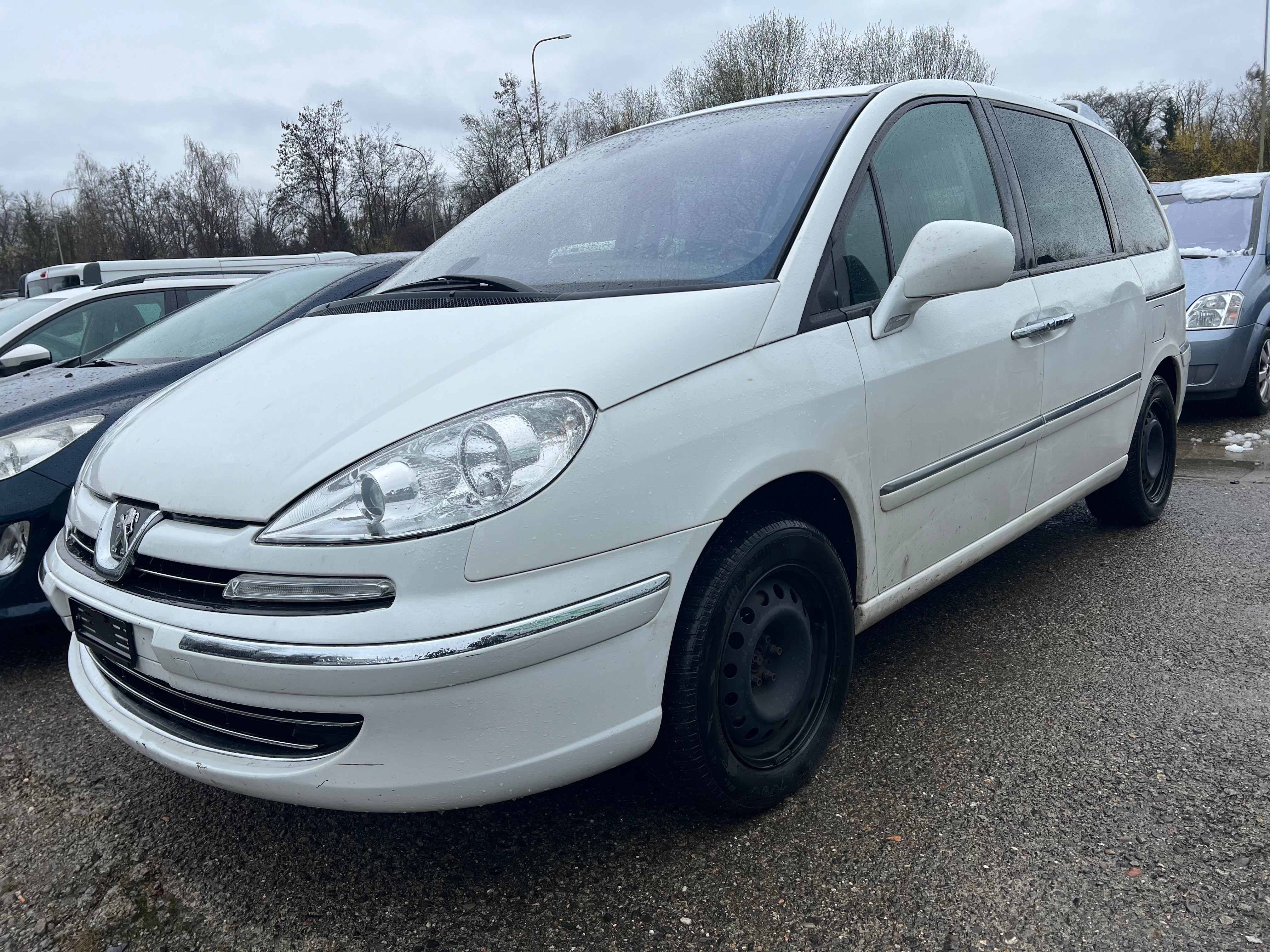 PEUGEOT 807 2.0 16V HDi Allure Tiptronic