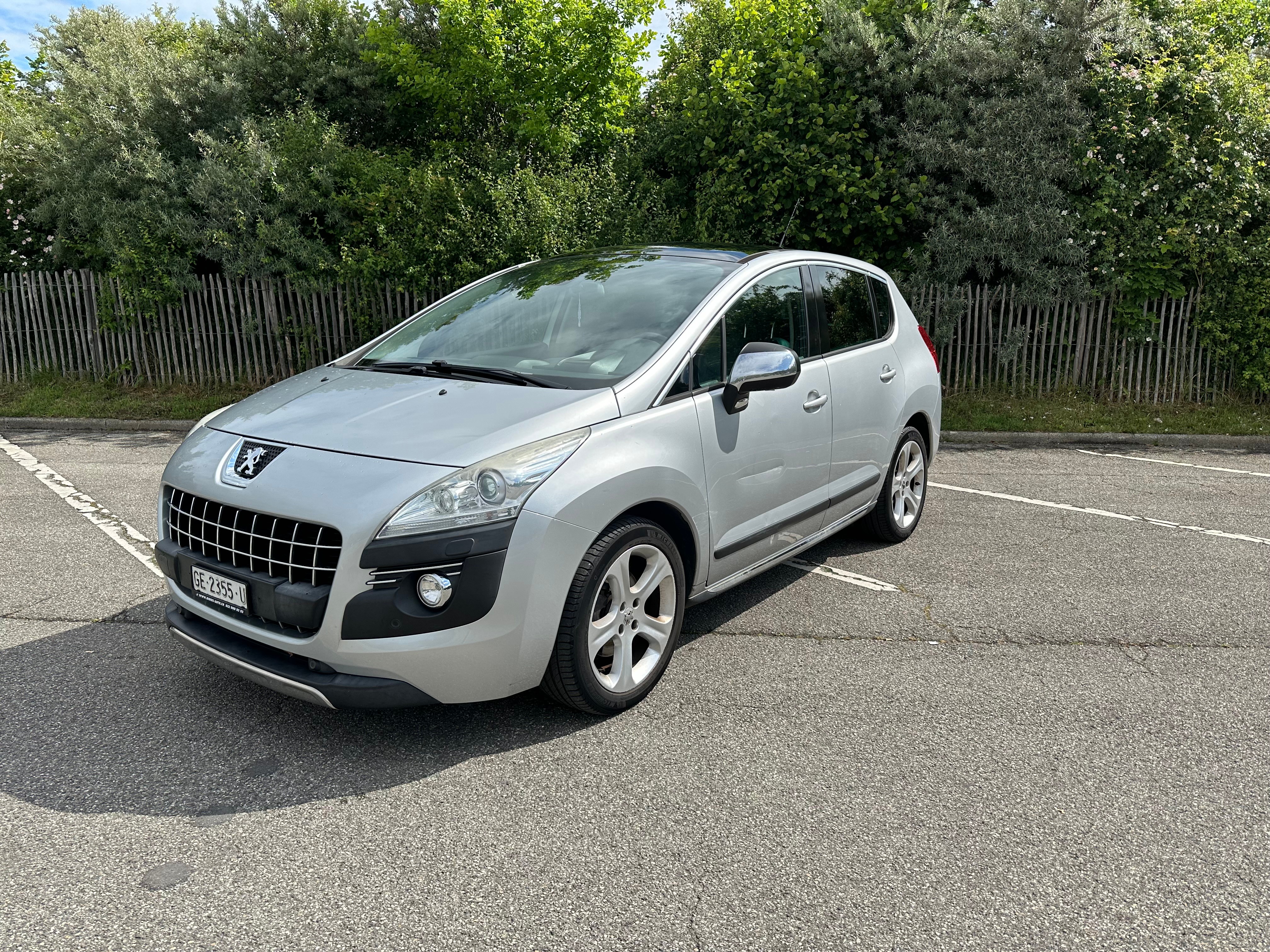 PEUGEOT 3008 2.0 HDI Platinum Tiptronic