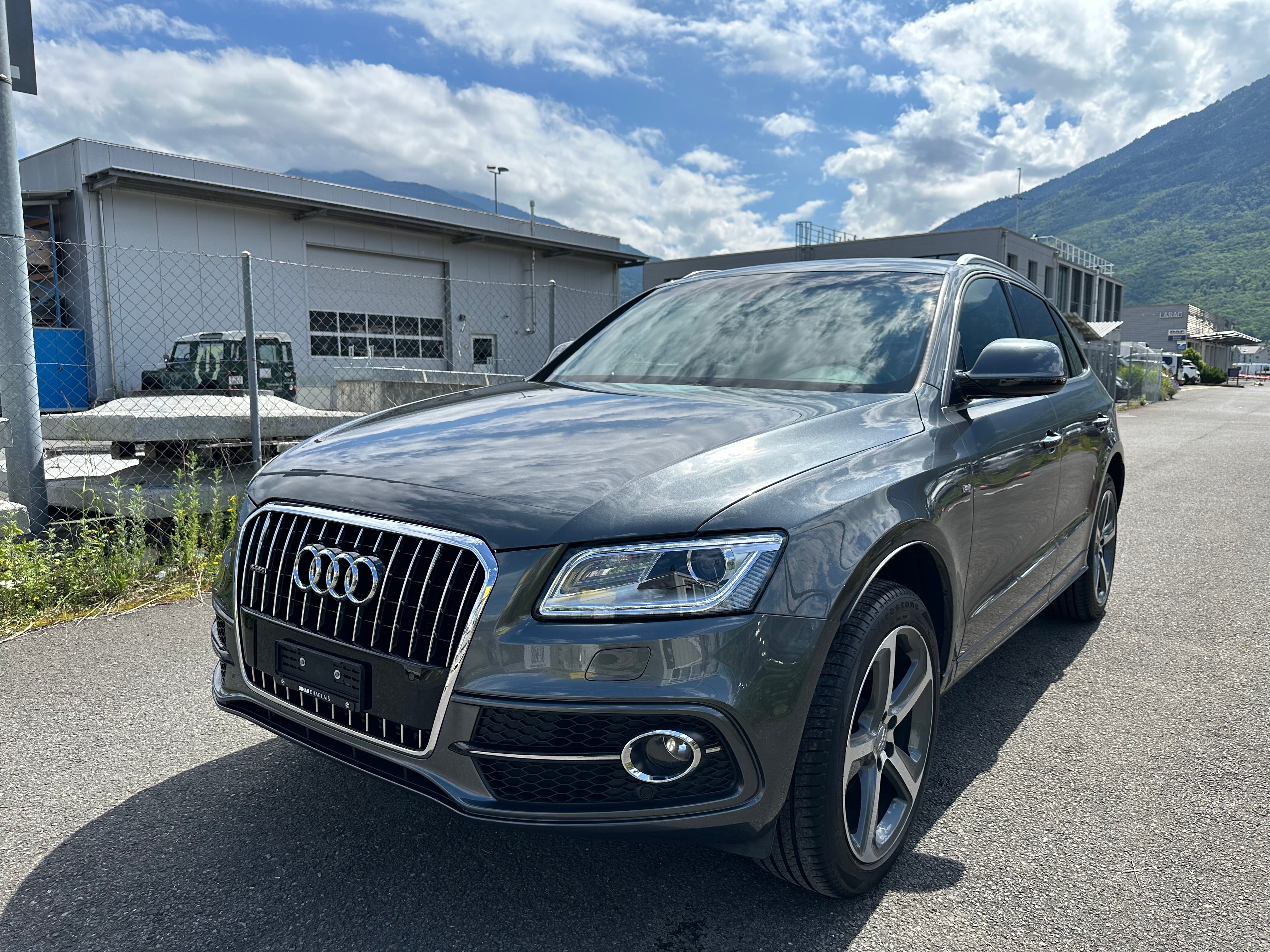 AUDI Q5 2.0 TFSI S-LINE quattro tiptronic