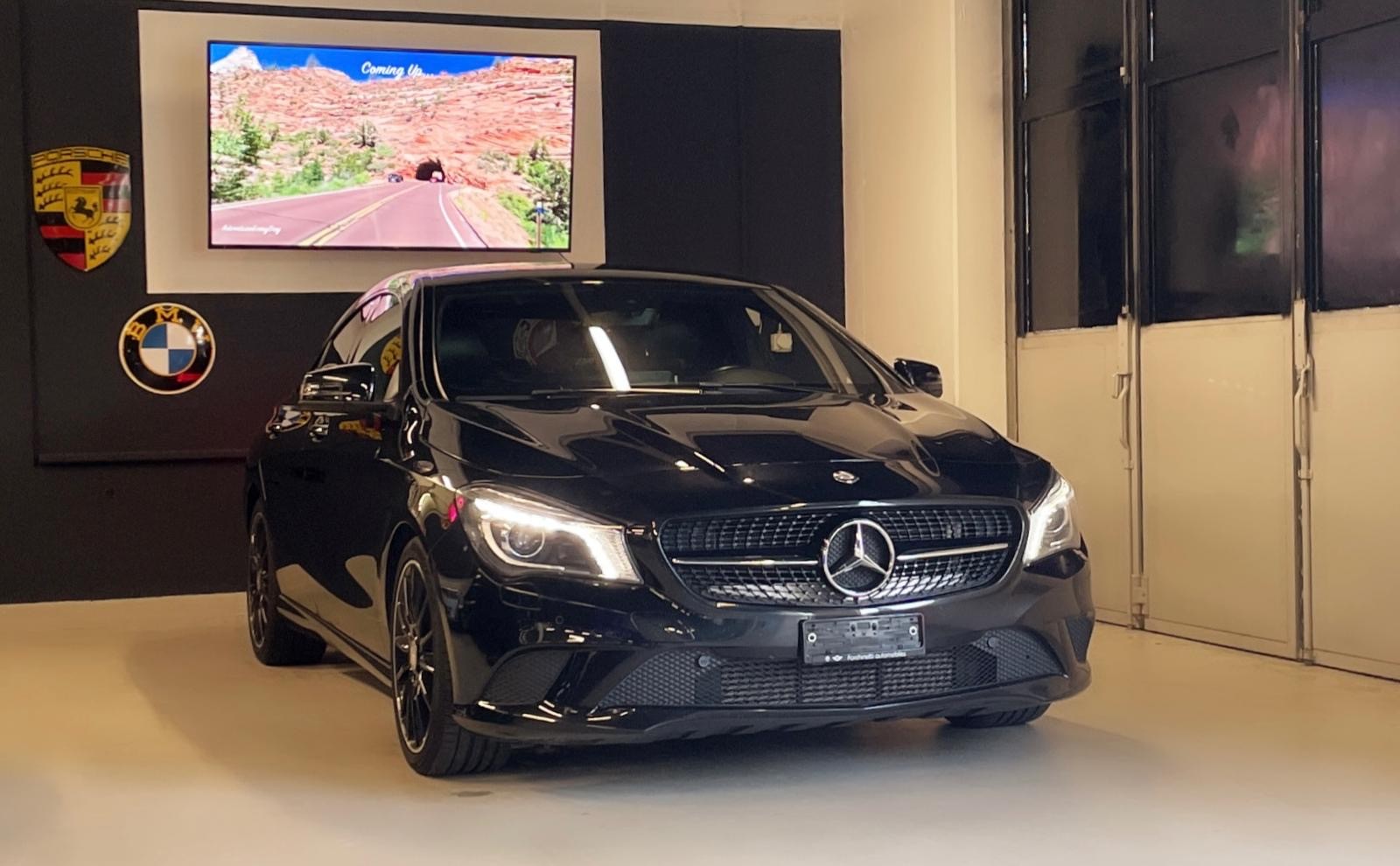 MERCEDES-BENZ CLA 200 Night Star 7G-DCT