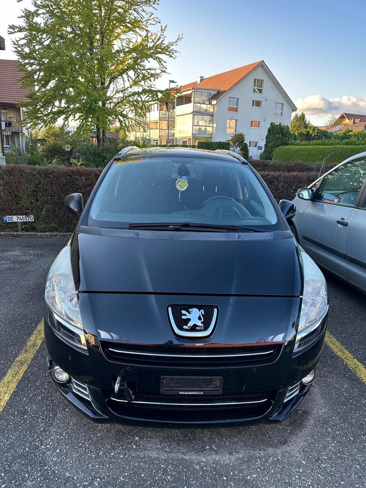 PEUGEOT 5008 1.6 16V T Sport Pack