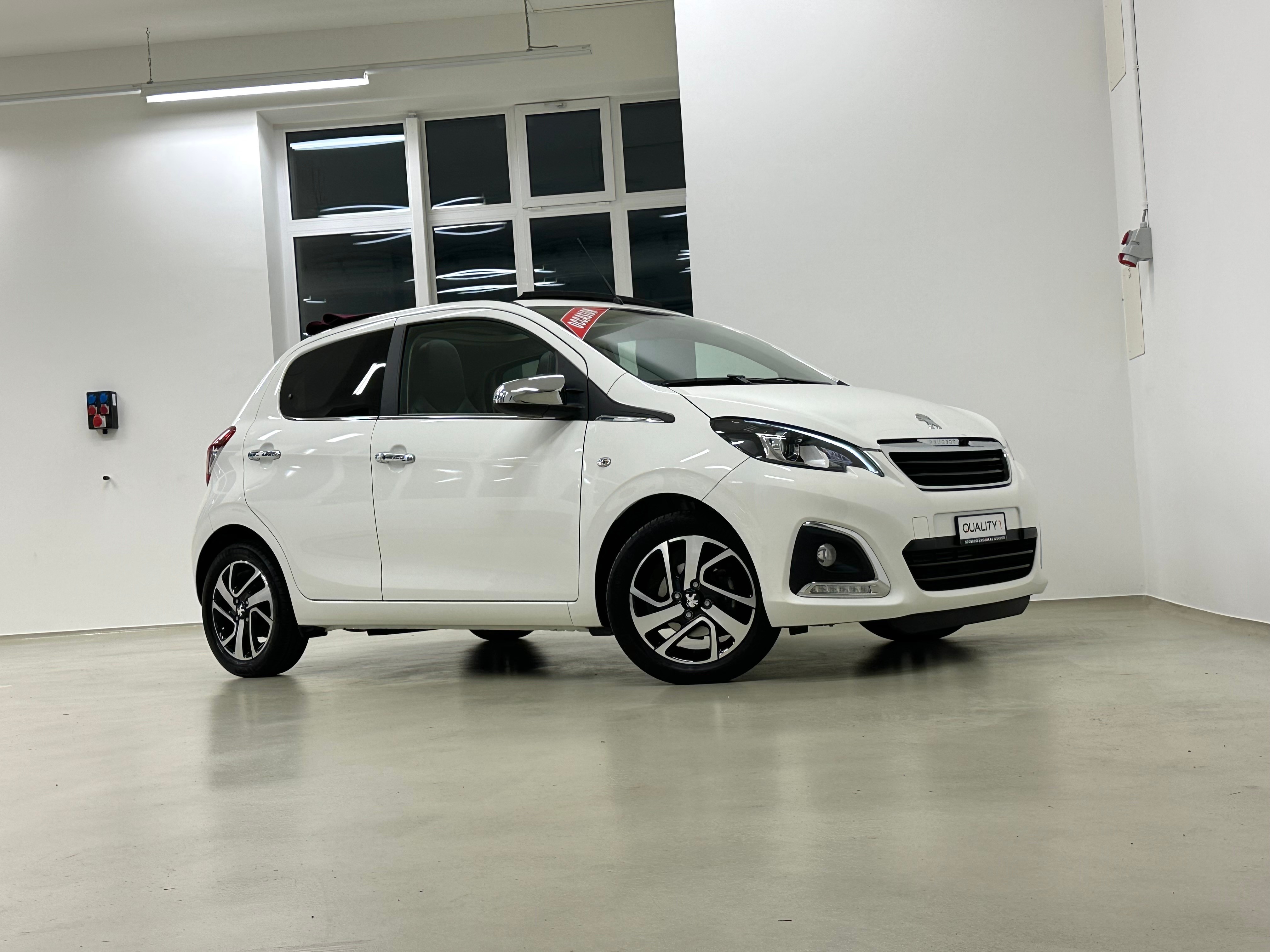 PEUGEOT 108 1.2 VTi Allure Top