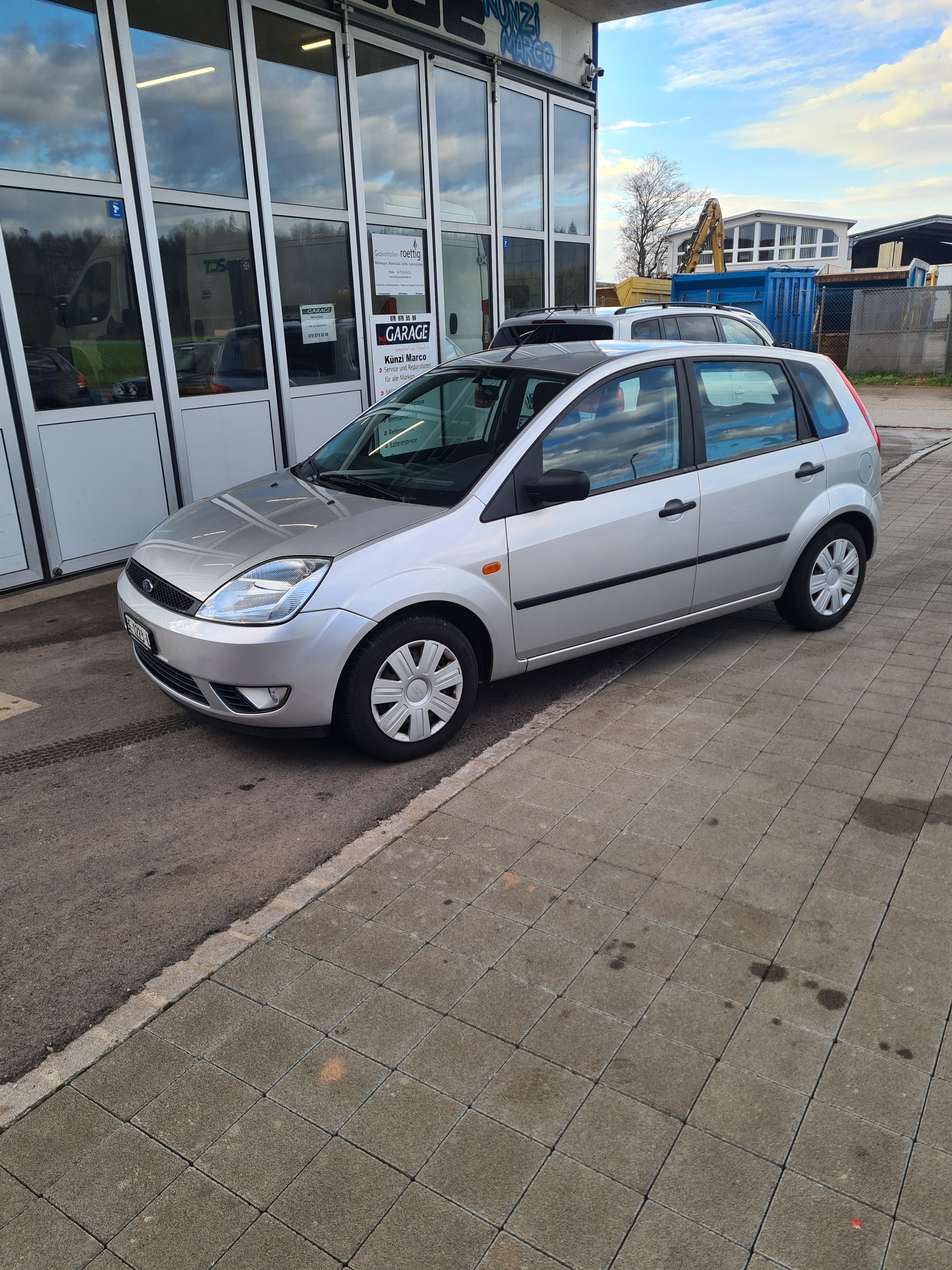 FORD Fiesta 1.6 16V Trend