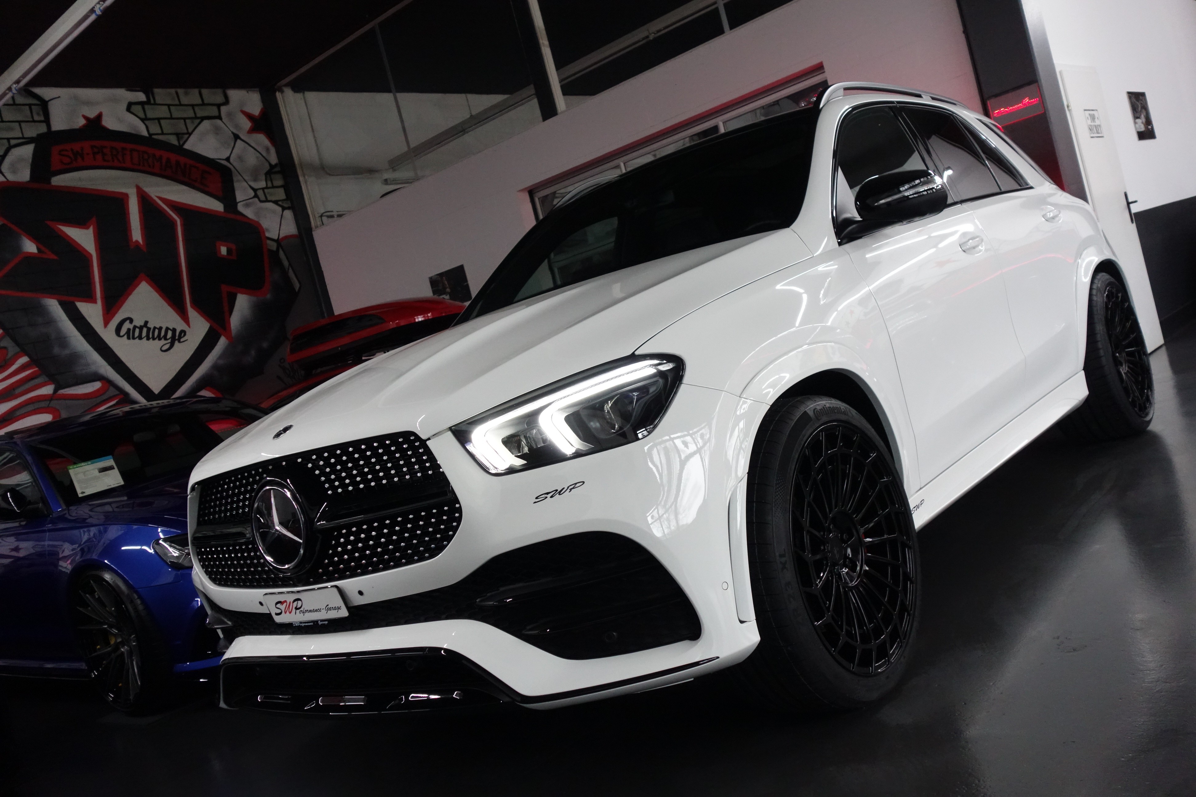 MERCEDES-BENZ GLE 580 4MATIC AMG LINE 9G-TRONIC WHITE SUV