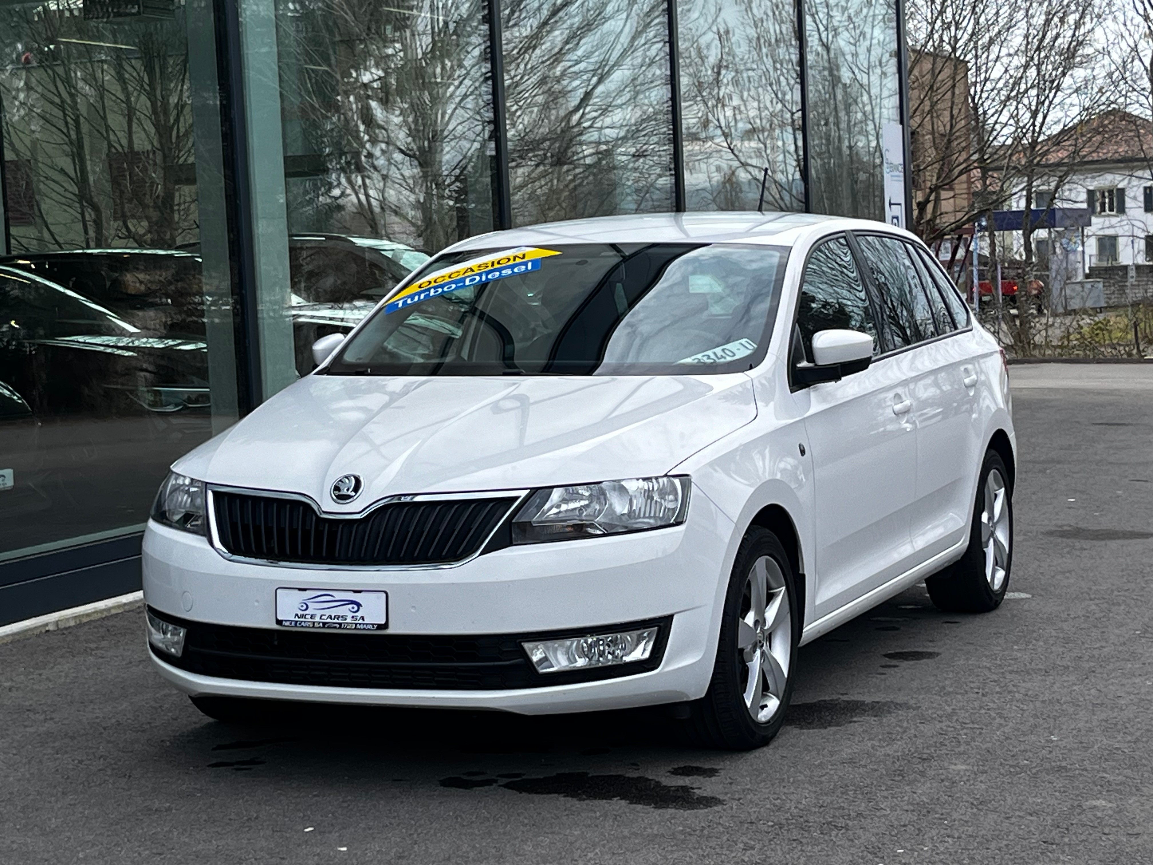 SKODA Rapid Spaceback 1.6 TDI Elegance