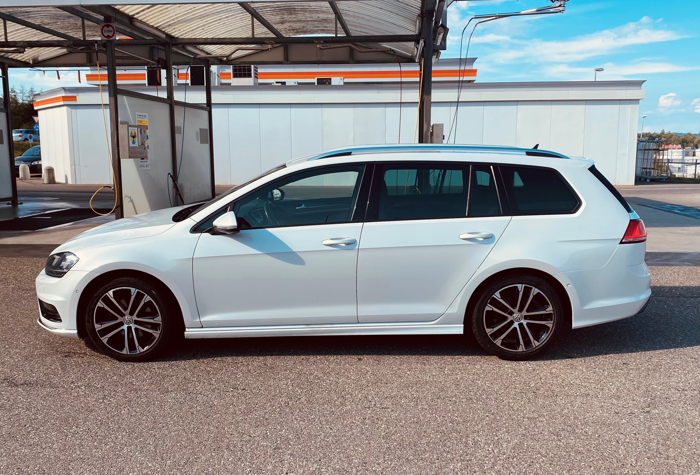 VW Golf Variant 2.0 TDI Allstar R-Line