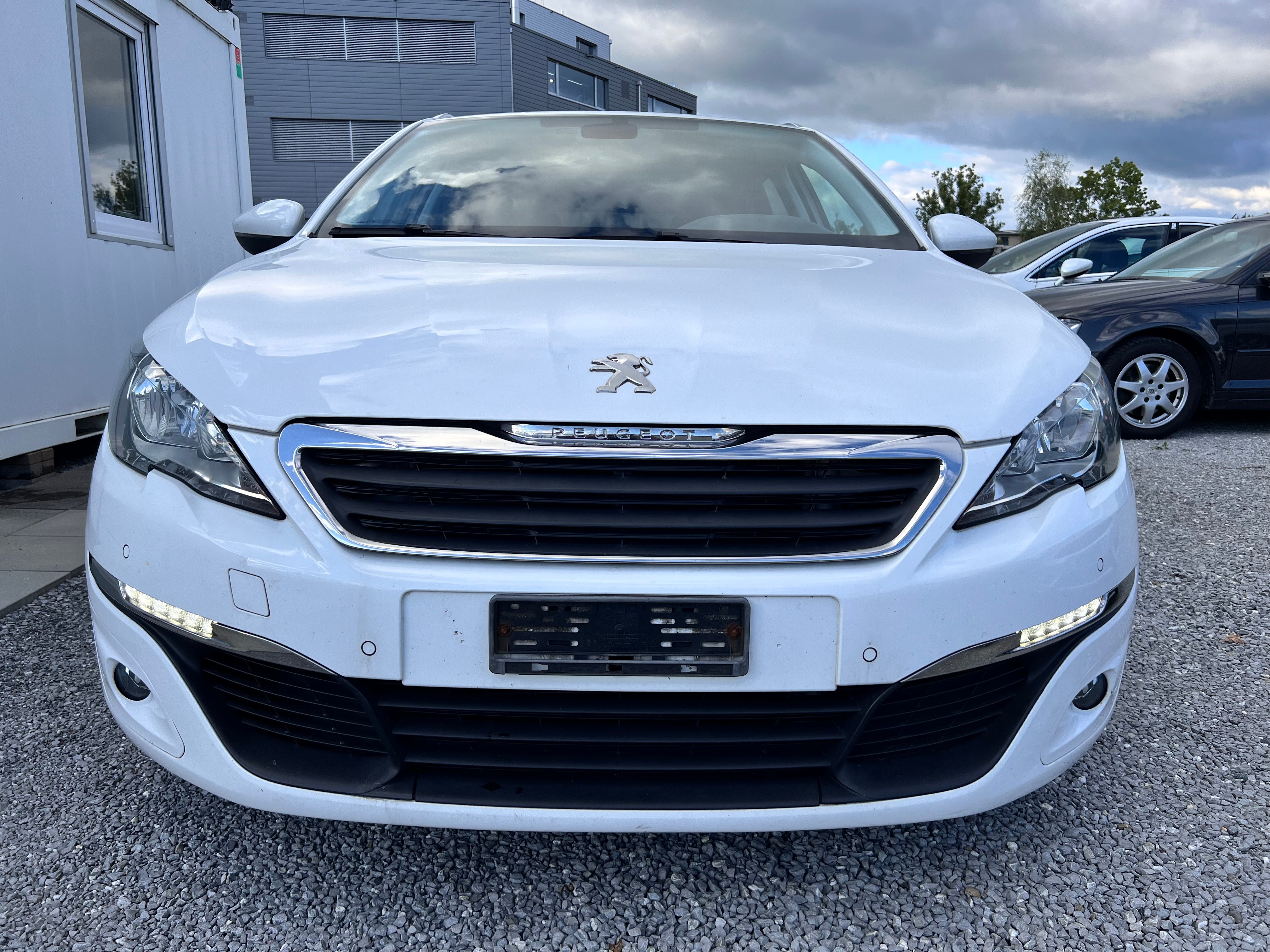 PEUGEOT 308 SW 1.2 THP Style Automatic