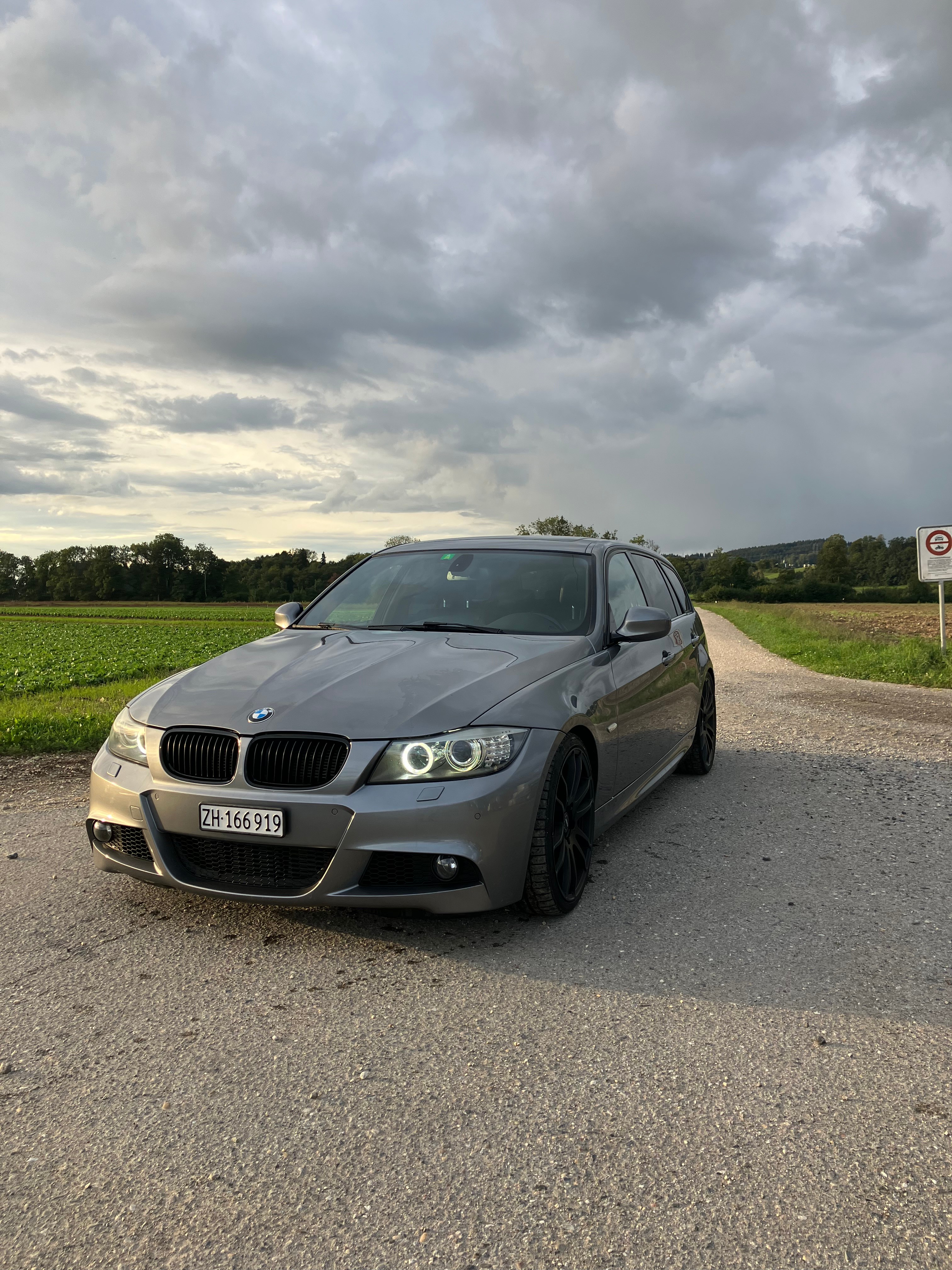 BMW 335i xDrive Touring Steptronic