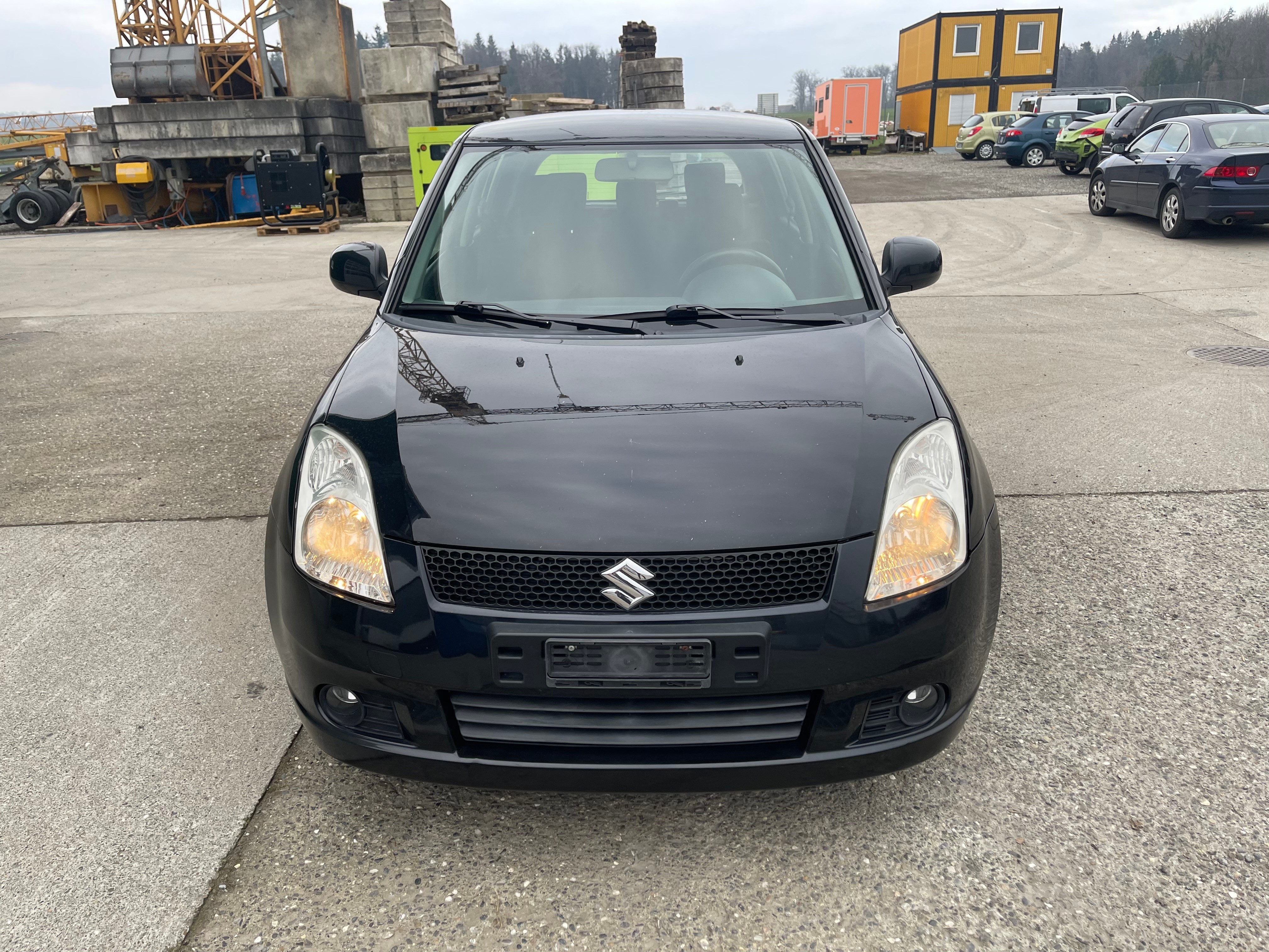 SUZUKI Swift 1.3i 16V GL 4x4