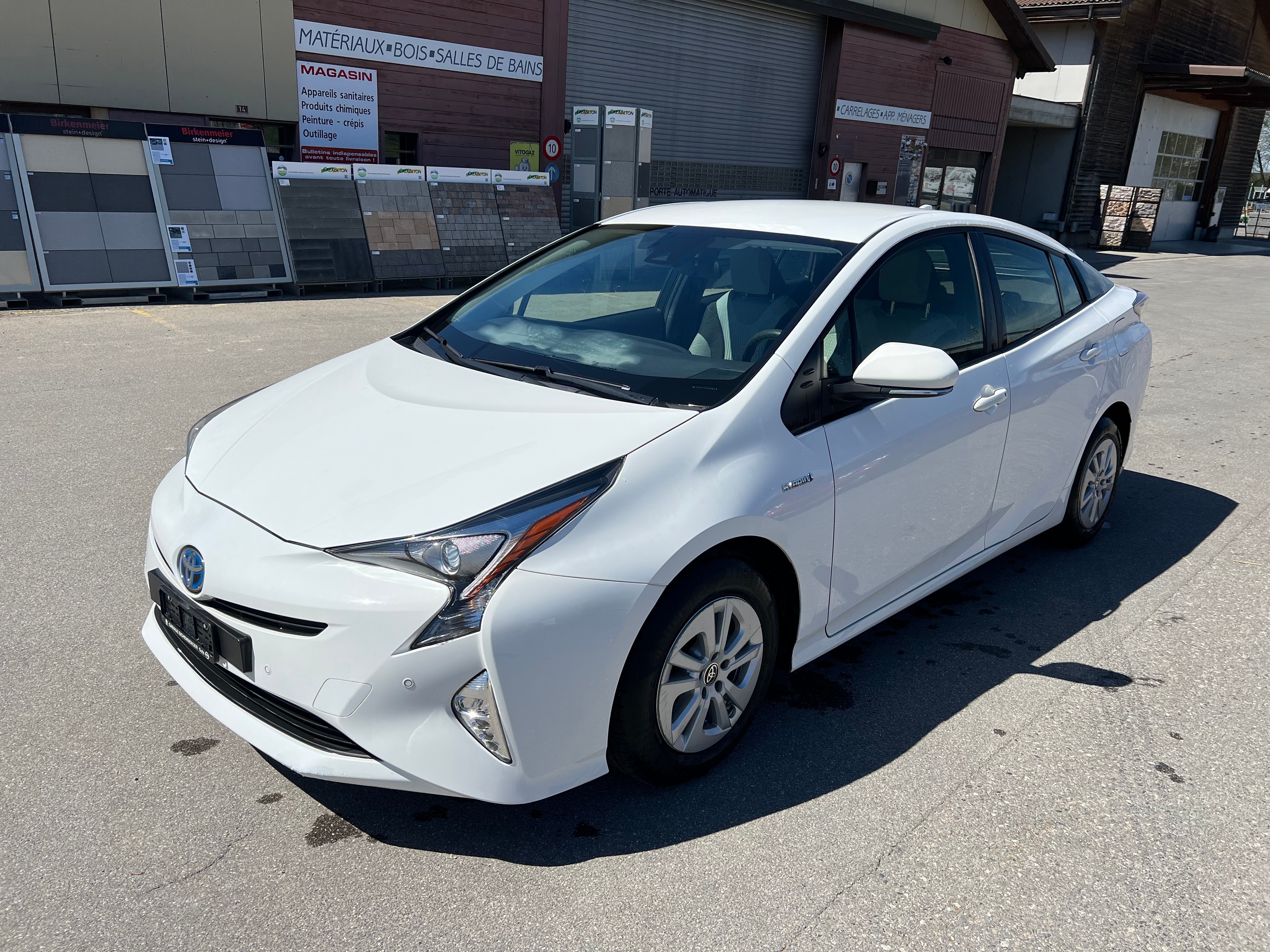 TOYOTA Prius 1.8 VVT-i HSD Sol