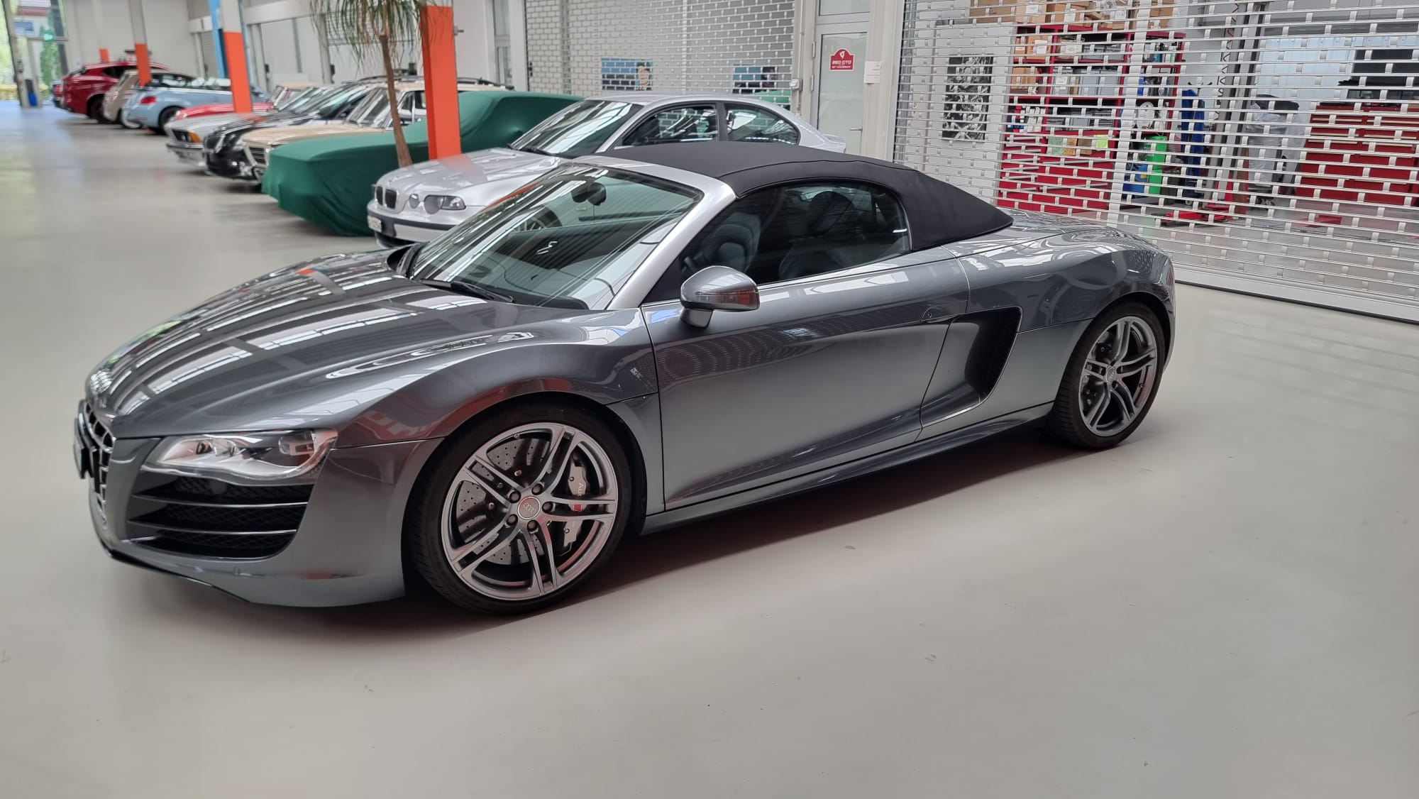 AUDI R8 Spyder 5.2 R-Tronic