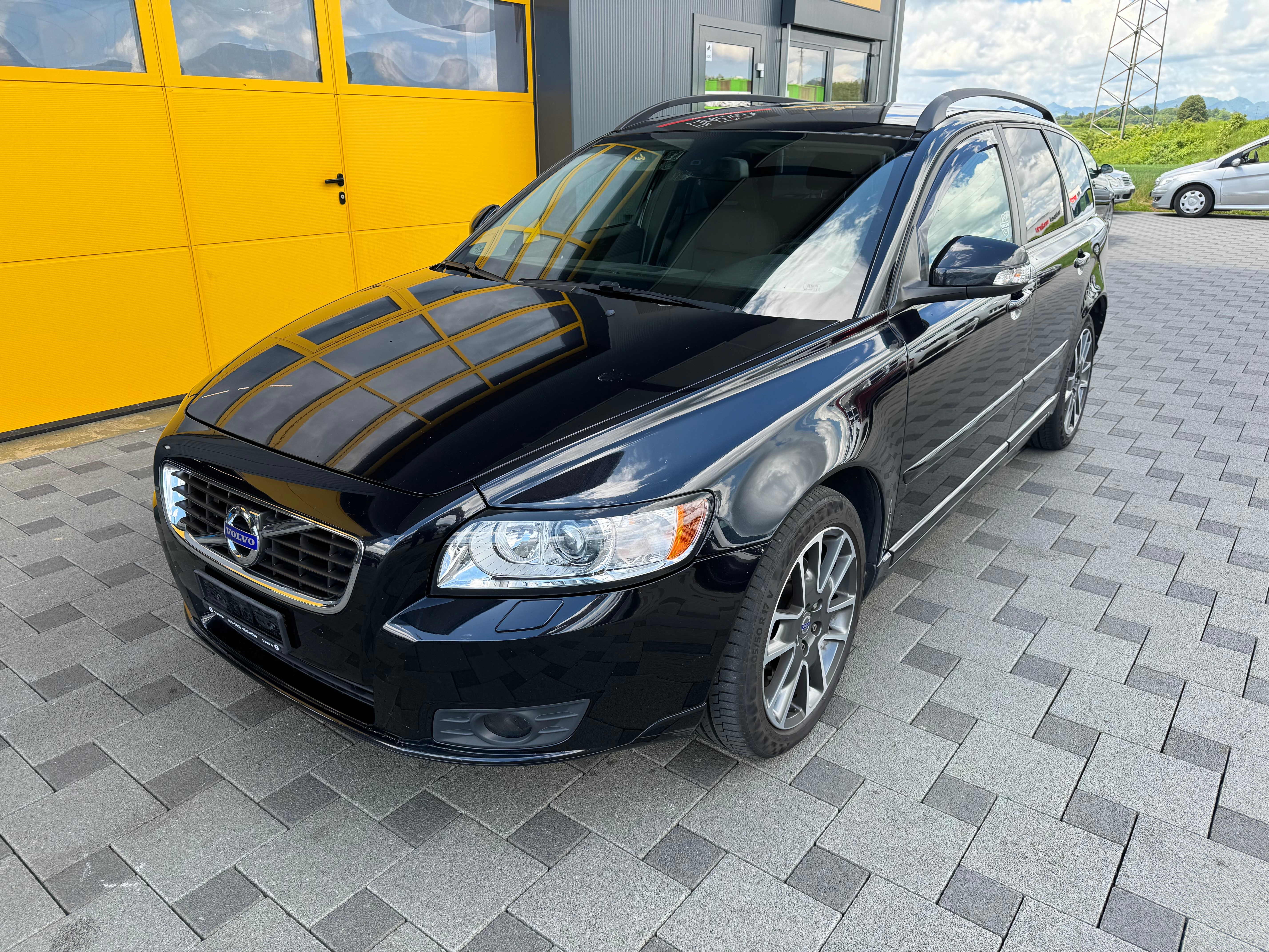 VOLVO V50 D3 Momentum Geartronic