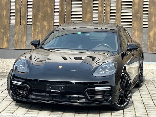 PORSCHE Panamera GTS PDK