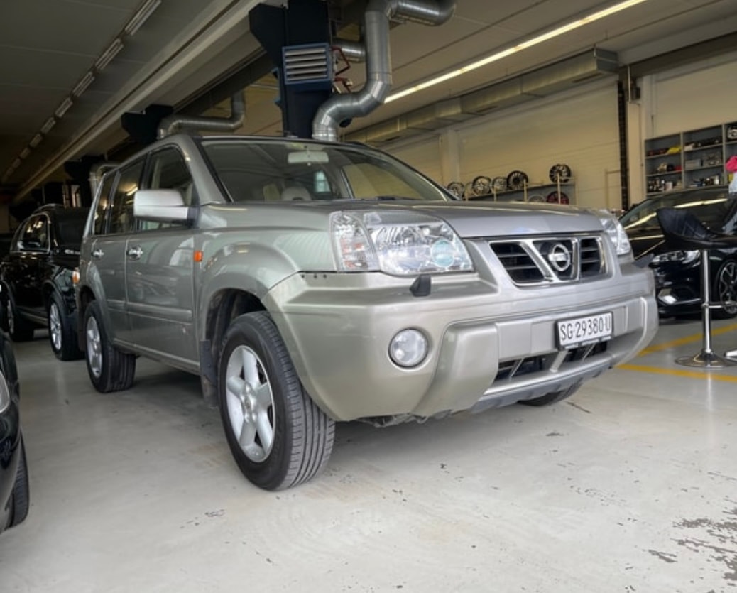 NISSAN X-Trail 2.0 16V Elegance