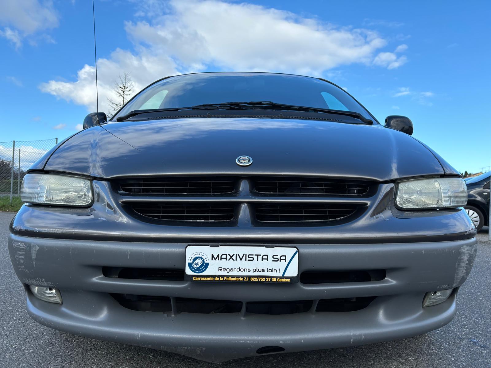 CHRYSLER Voyager 3.3 LX