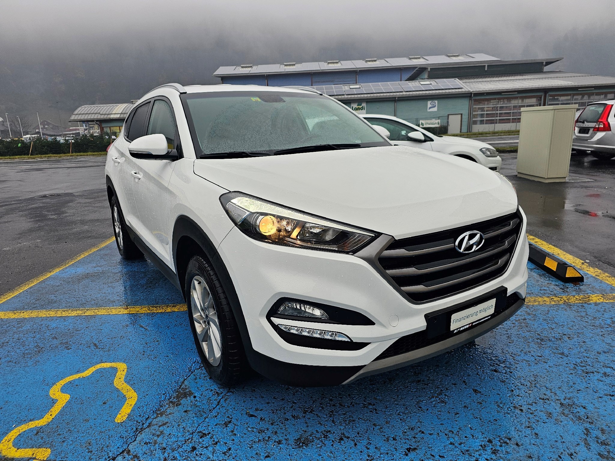 HYUNDAI Tucson 1.6 TGDI Amplia 2WD