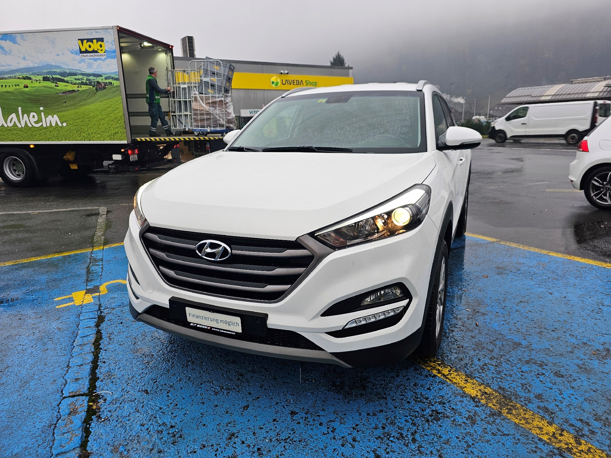 HYUNDAI Tucson 1.6 TGDI Amplia 2WD