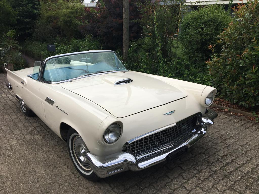 FORD Thunderbird