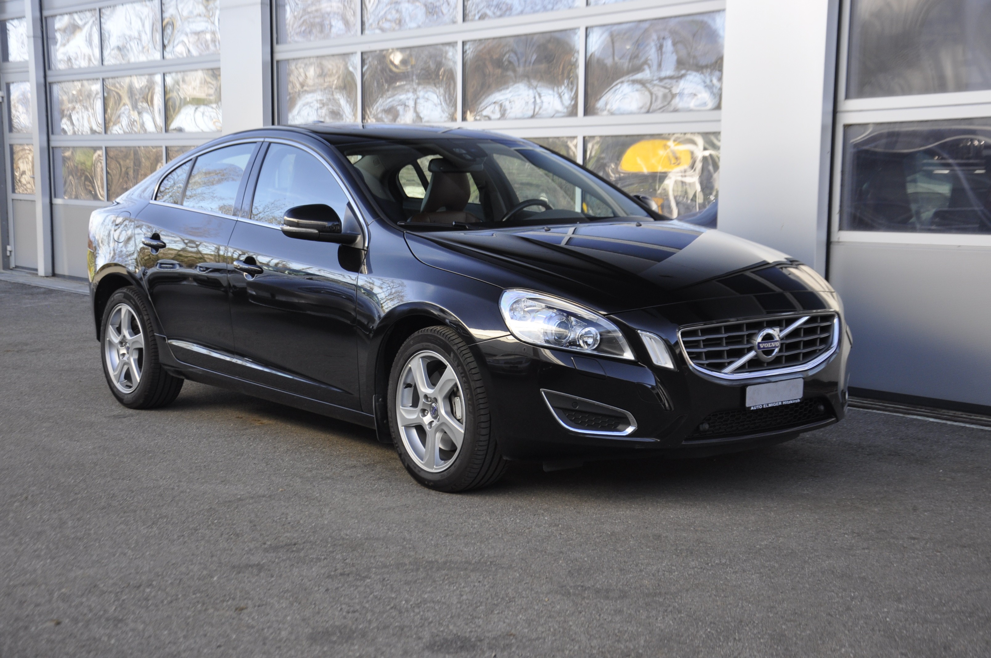 VOLVO S60 T5 Summum Powershift