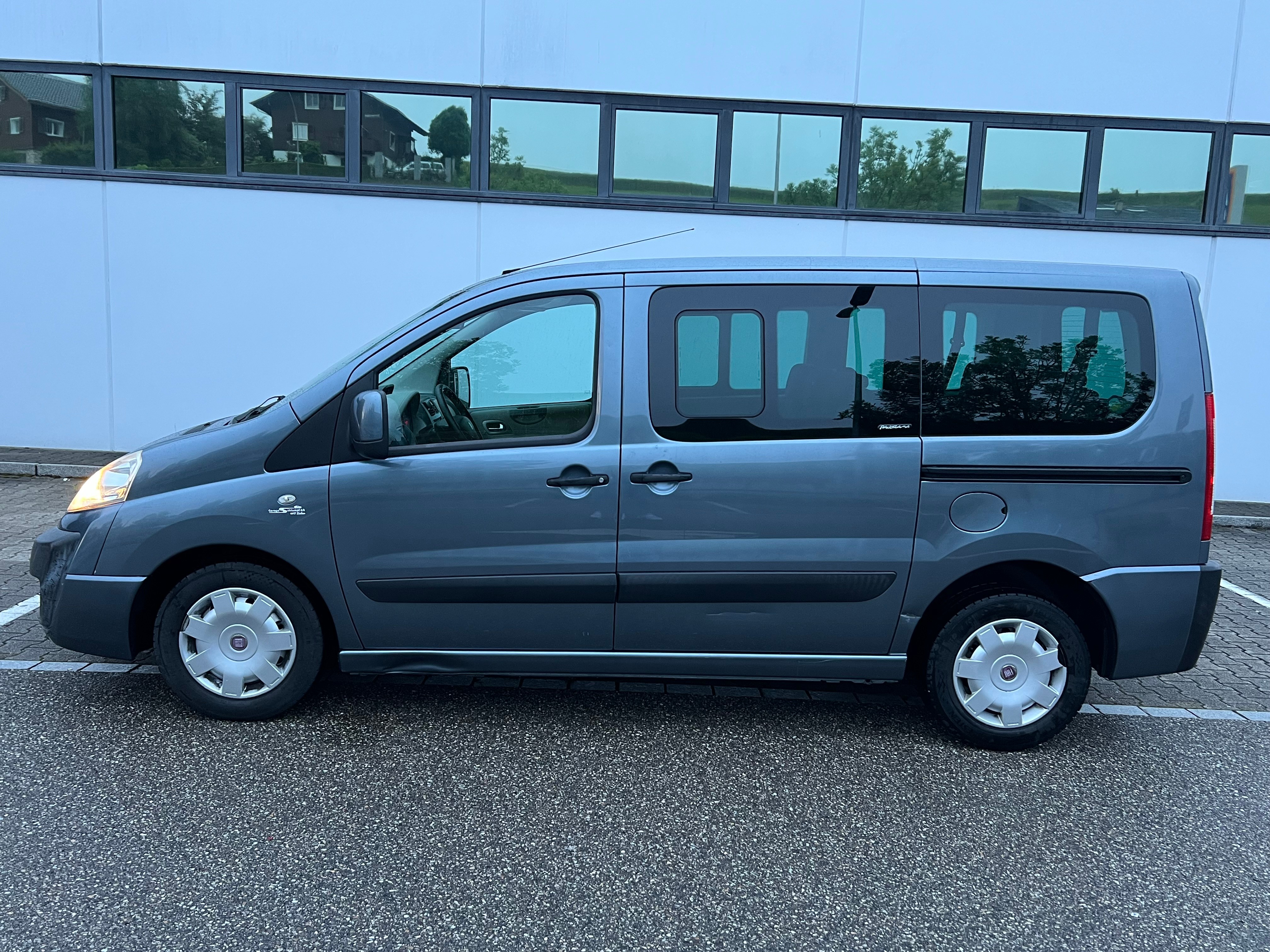 FIAT Fiat Scudo 2.0 Diesel JTD 120 9Plätze