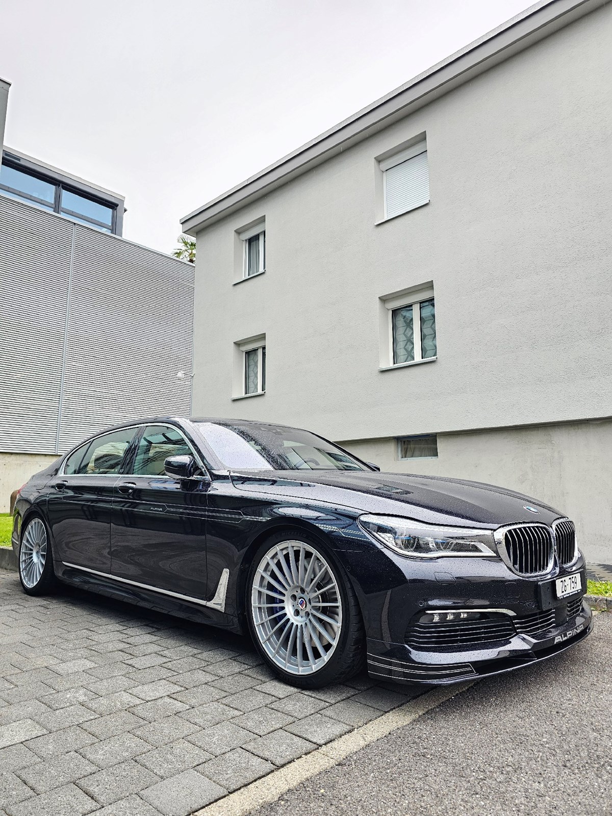 BMW-ALPINA B7 L BiTurbo 4.4 V8 xDrive Switch-Tronic