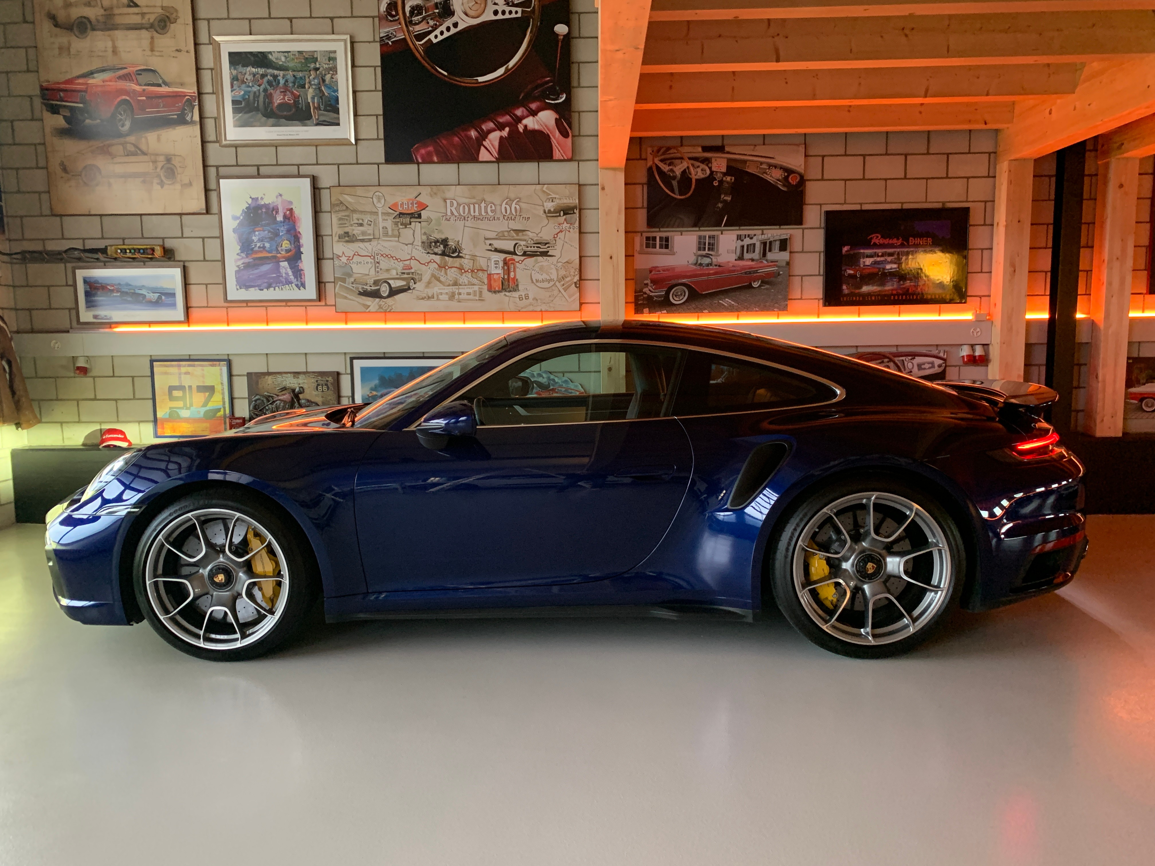 PORSCHE 911 Turbo S (992) CH Automat-PDK