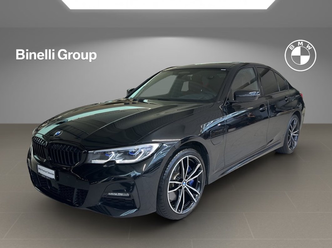 BMW 330e xDrive SAG