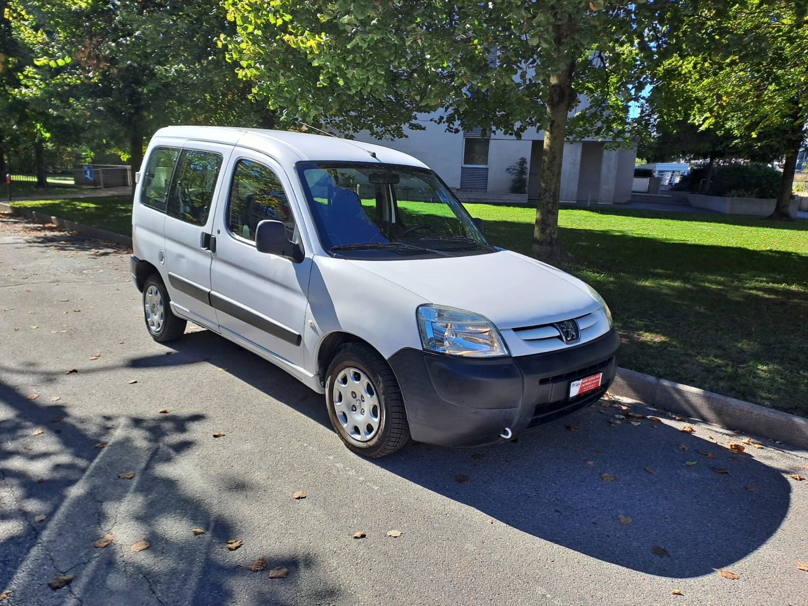 PEUGEOT Partner 1.4 XR