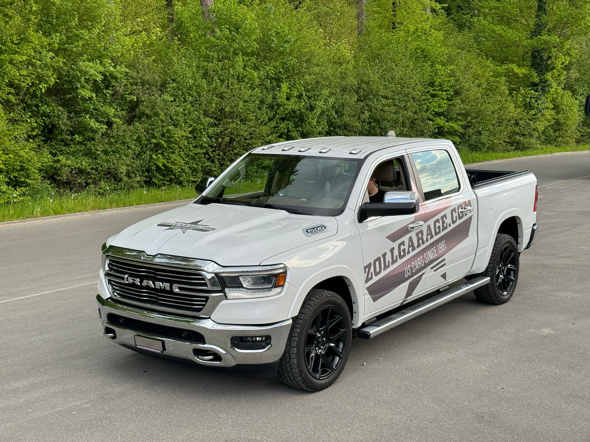 DODGE 1500 Crew Cab 5.7 HEMI 4x4 Sattelkupplung